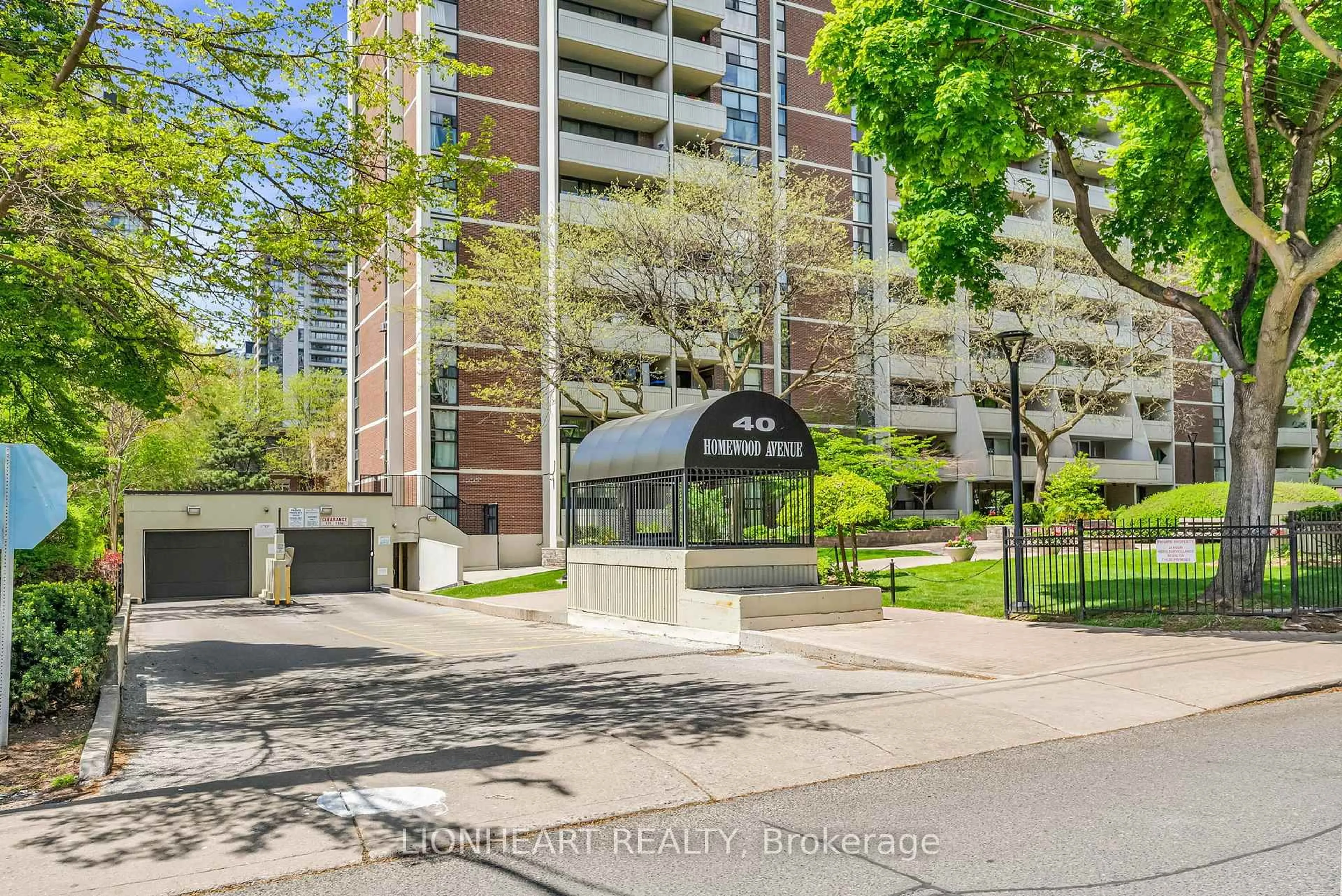 Indoor foyer for 40 Homewood Ave #2608, Toronto Ontario M4Y 2K2