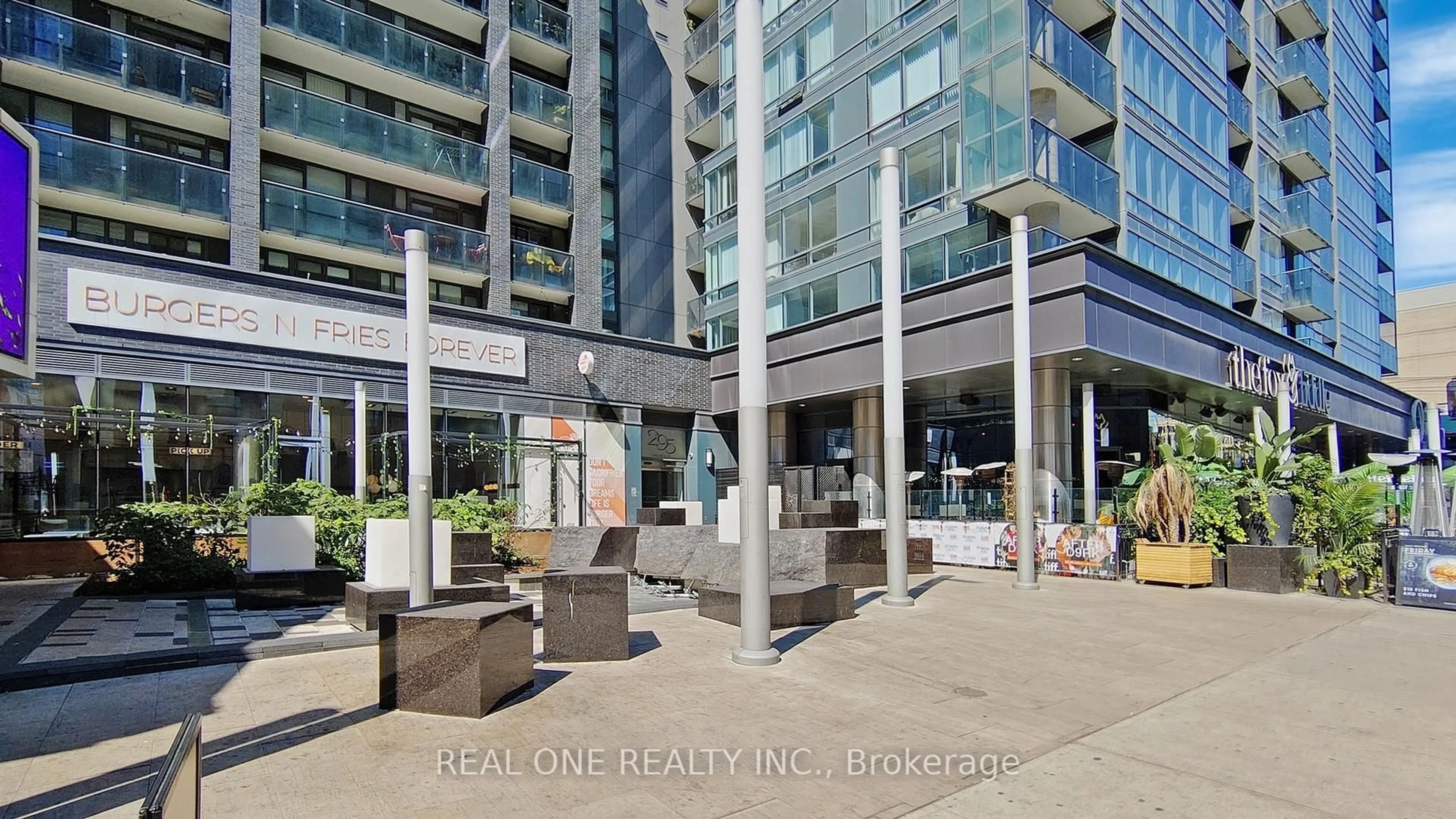 Unknown for 295 Adelaide St #3106, Toronto Ontario M5V 0L4
