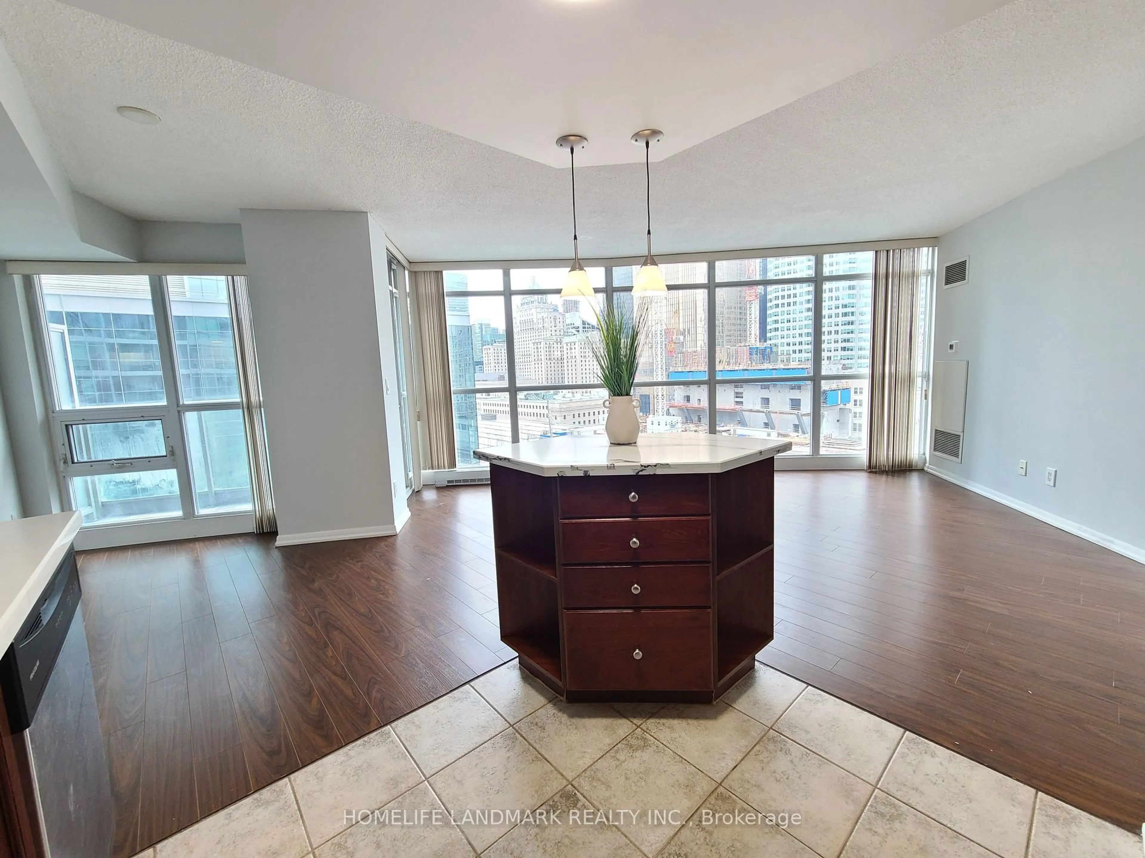 Indoor foyer for 18 Yonge St #1303, Toronto Ontario M5E 1Z8