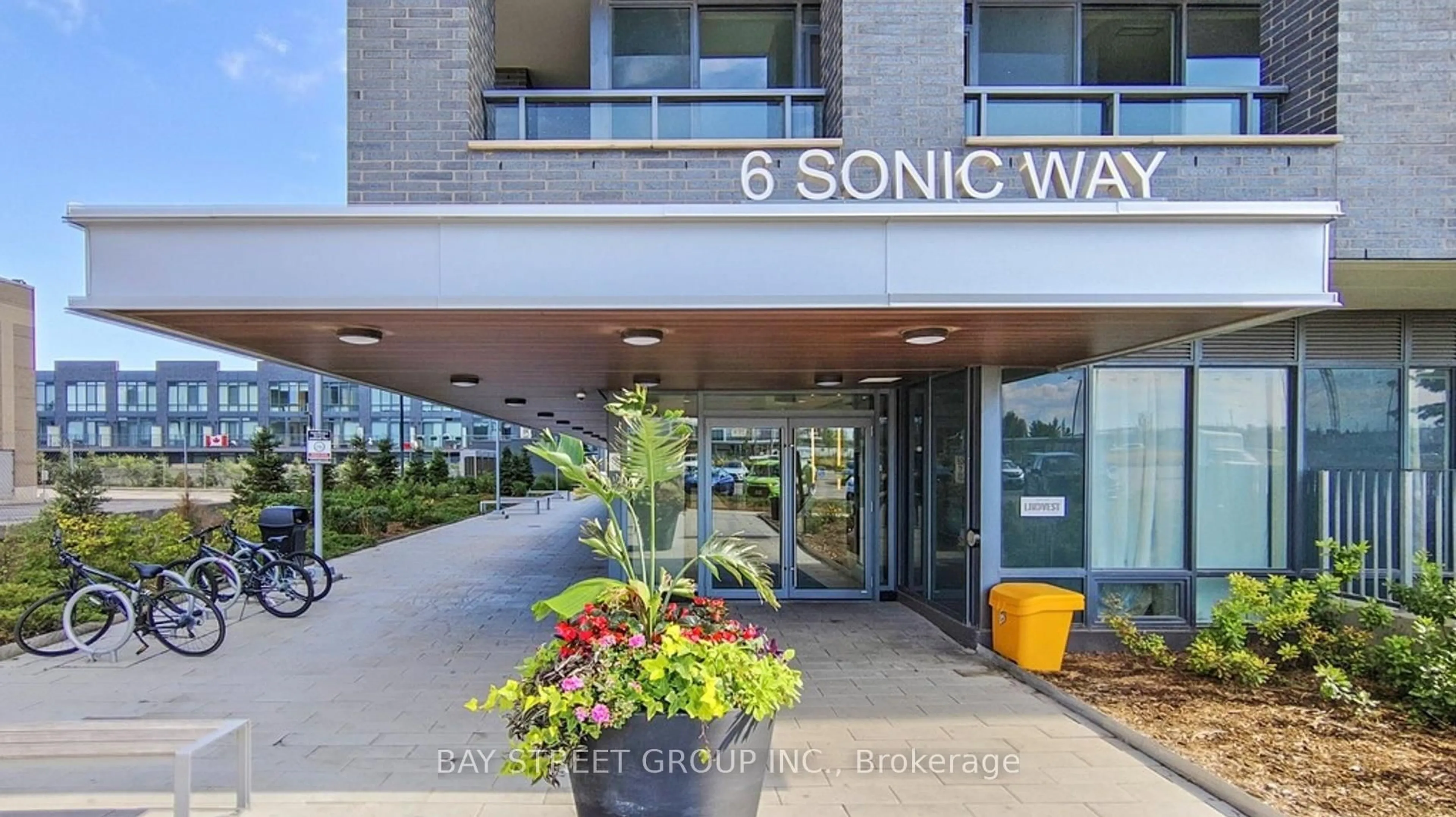 Unknown for 6 Sonic Way #N207, Toronto Ontario M3C 0P1
