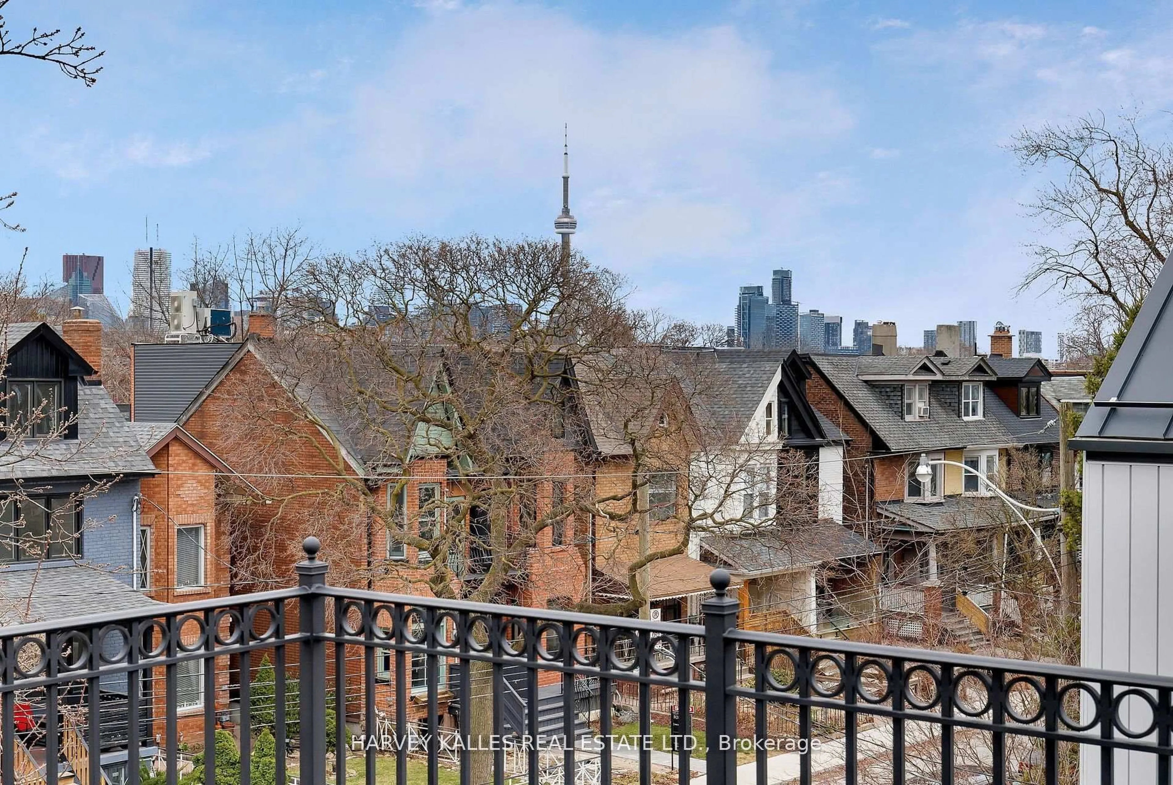 Unknown for 498 Roxton Rd, Toronto Ontario M6G 3R4