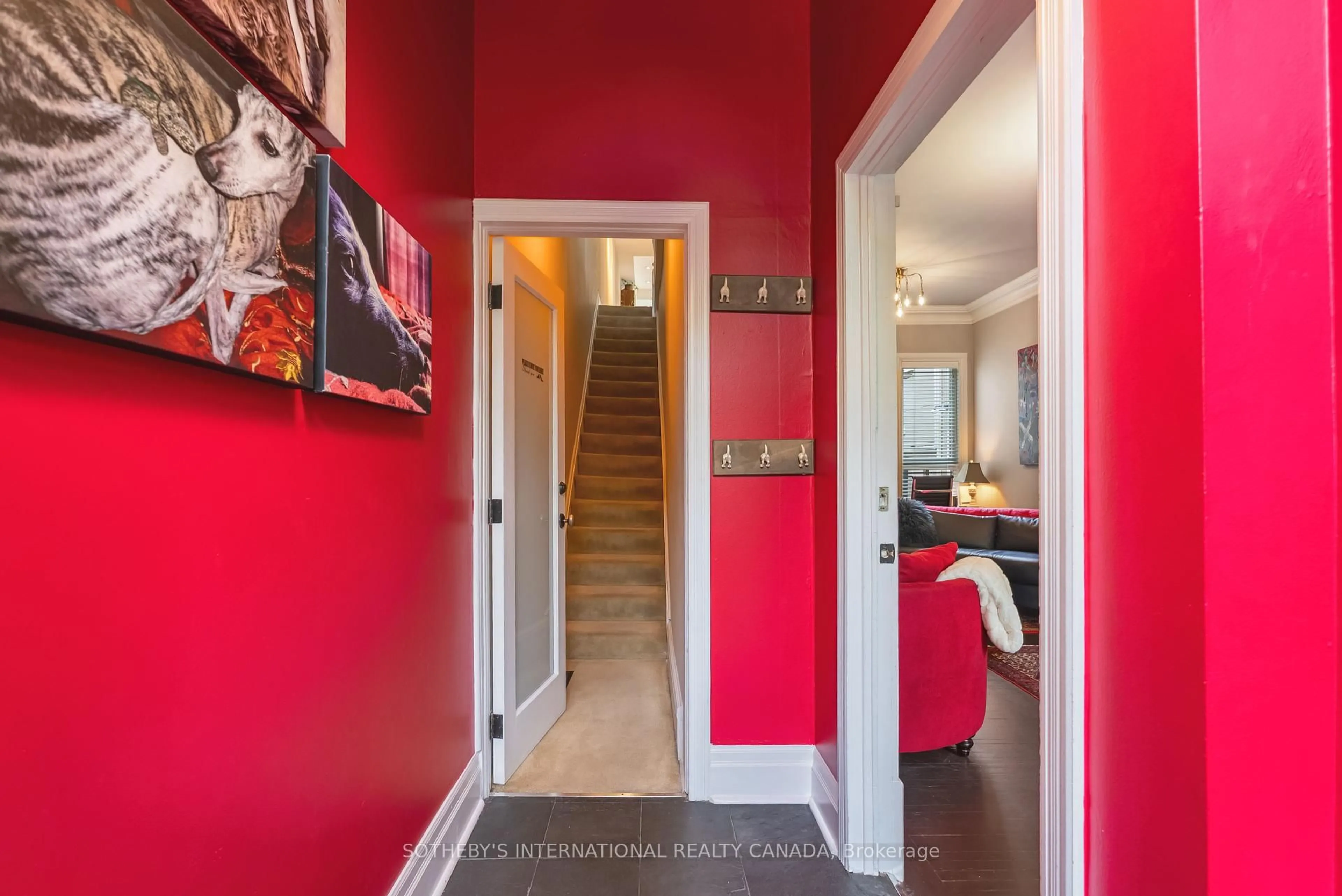Indoor foyer for 451 Sackville St, Toronto Ontario M4X 1T3