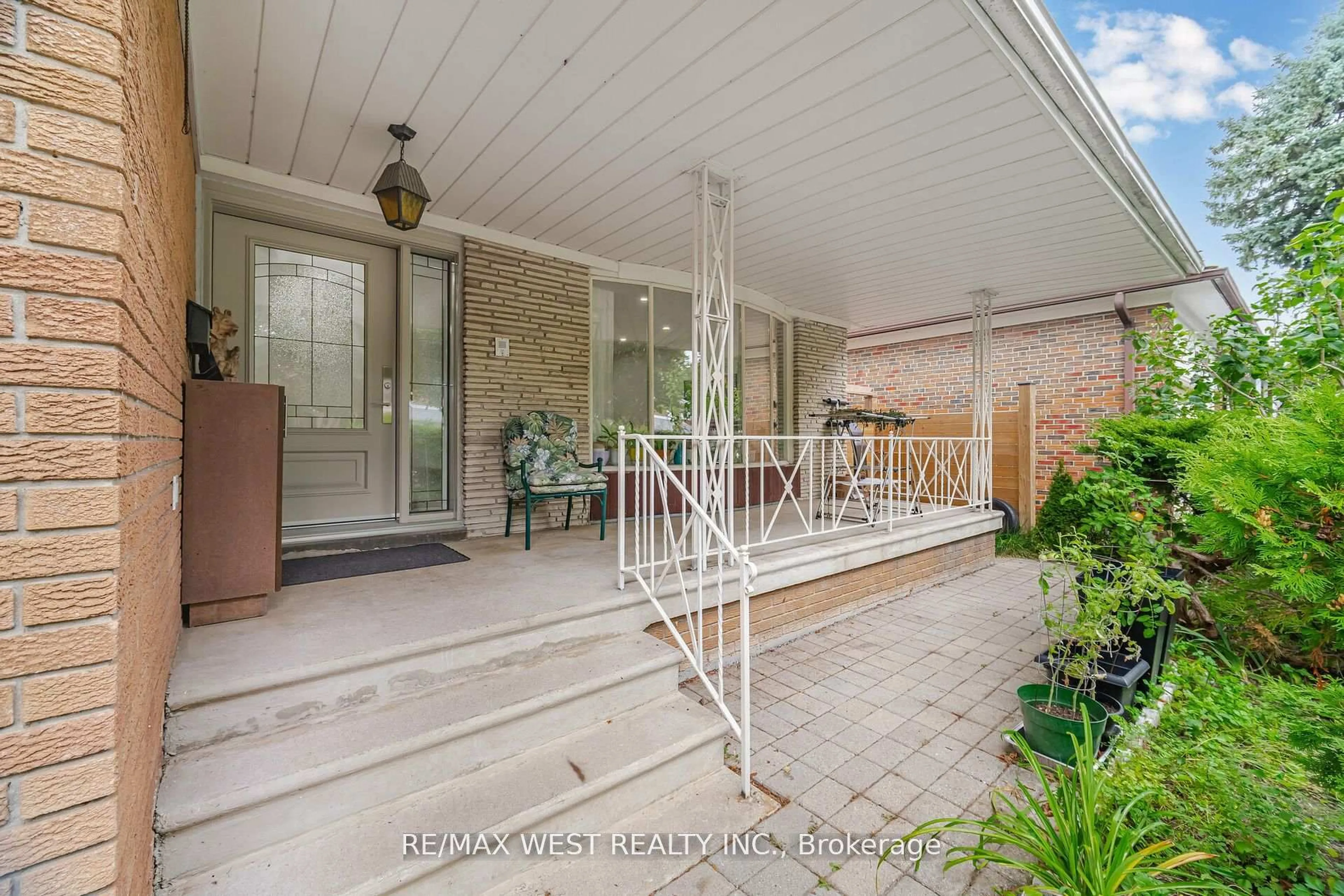 Unknown for 50 Bruce Farm Dr, Toronto Ontario M2H 1G5