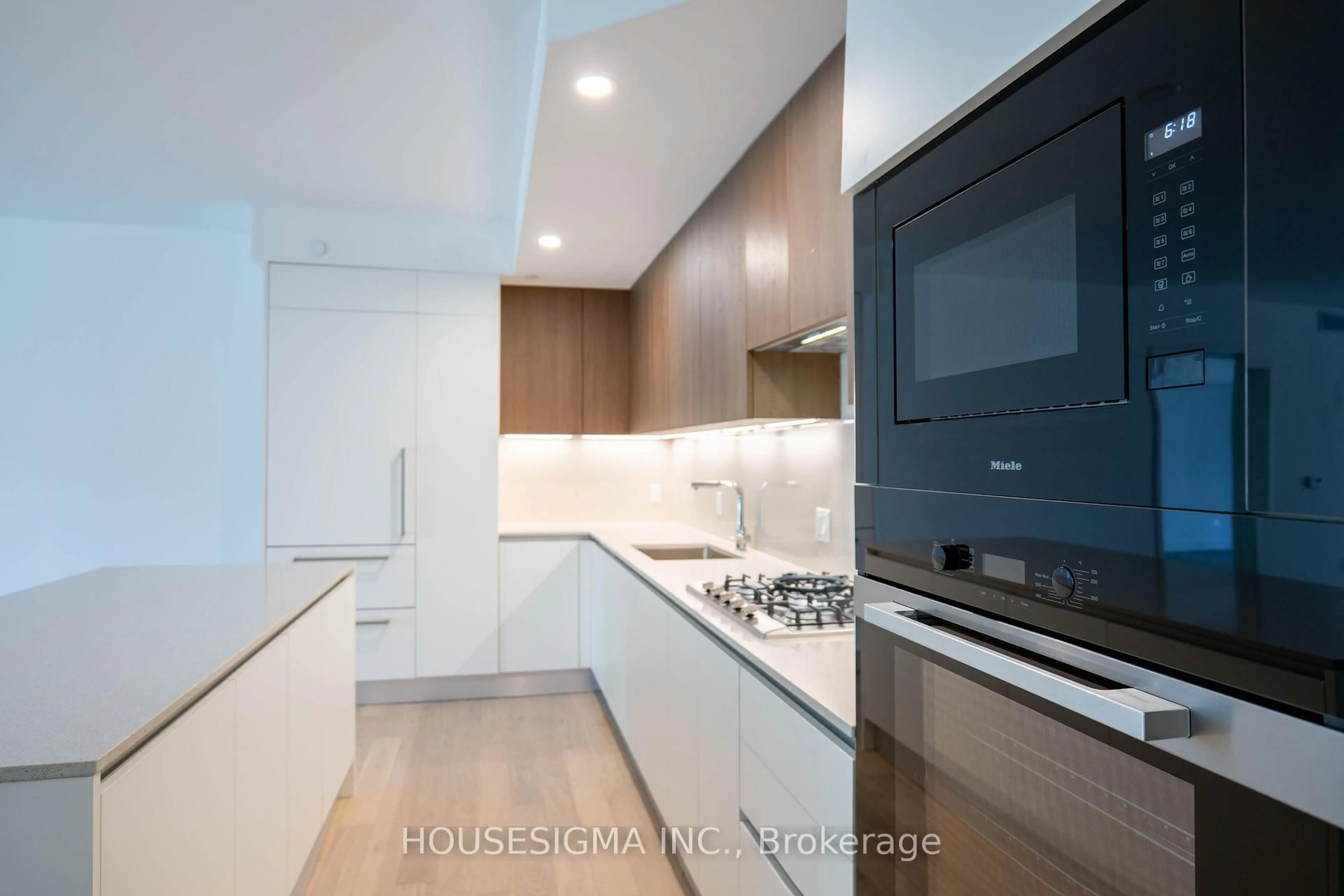 Contemporary kitchen, unknown for 200 Keewatin Ave #210G, Toronto Ontario M4P 1Z8