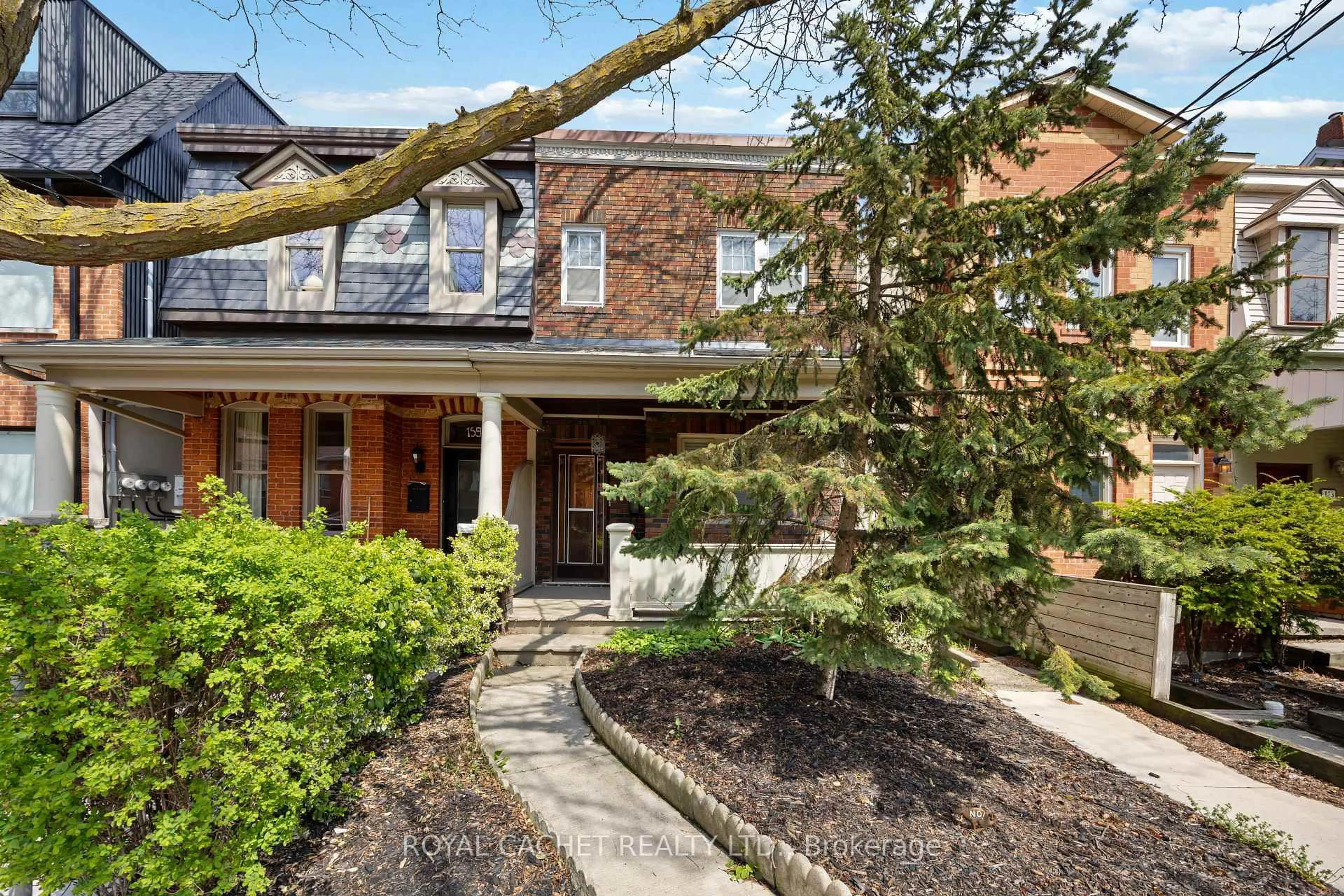 Home with brick exterior material, street for 157 Lisgar St, Toronto Ontario M6J 3G4