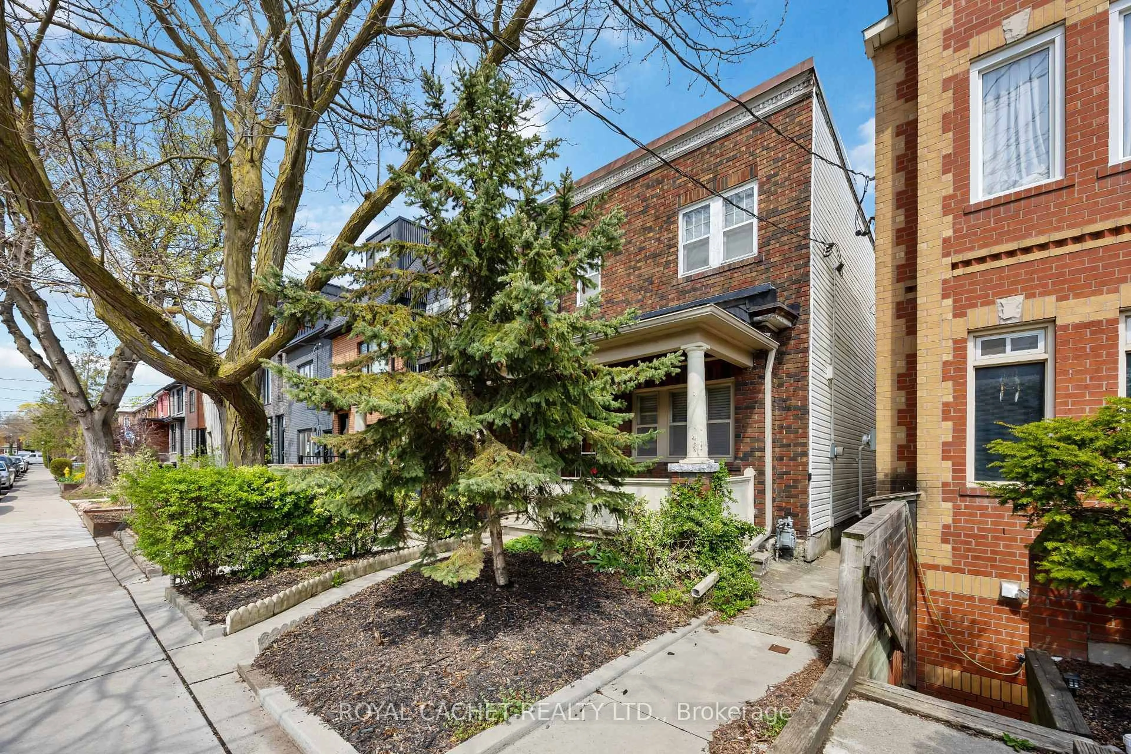 Home with brick exterior material, street for 157 Lisgar St, Toronto Ontario M6J 3G4