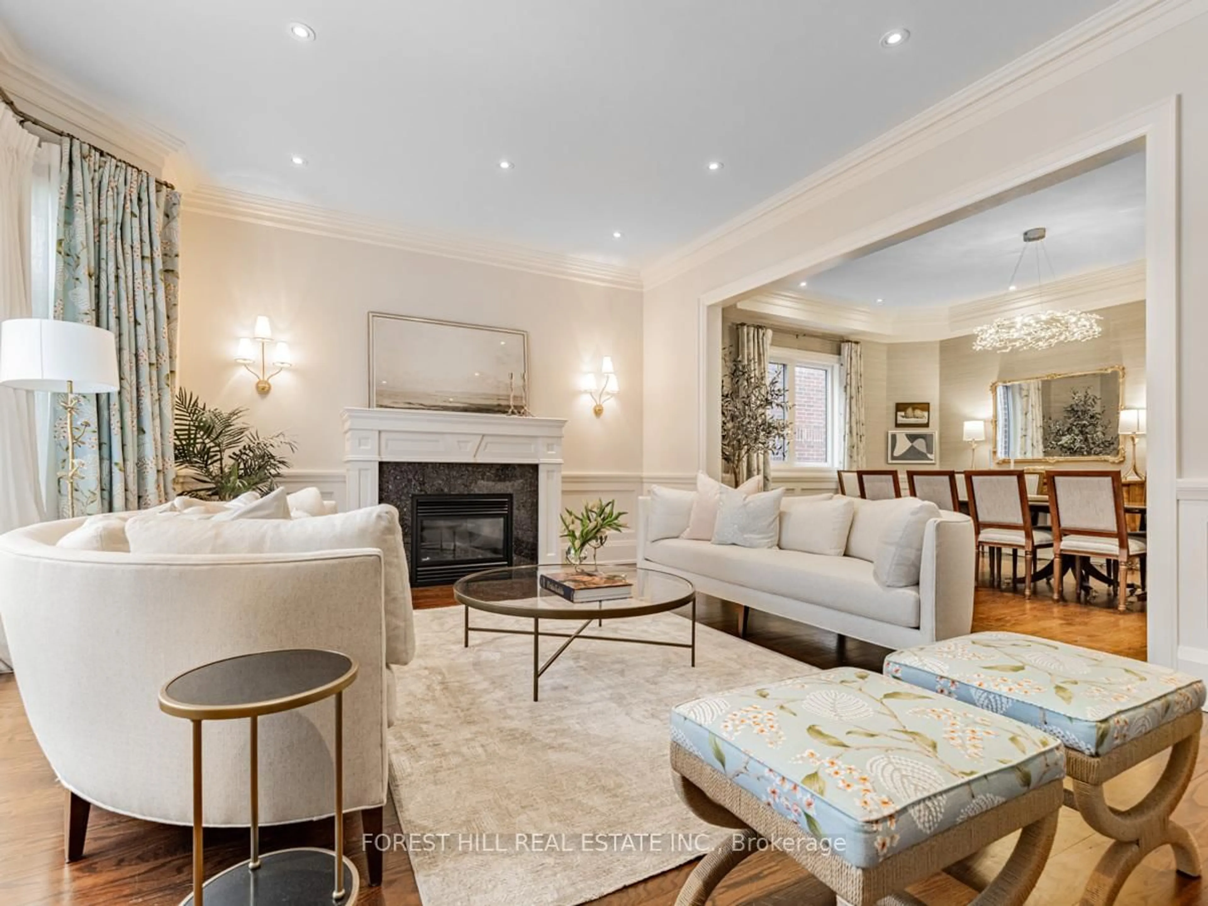Living room with furniture, unknown for 380 Horsham Ave, Toronto Ontario M2R 1H6