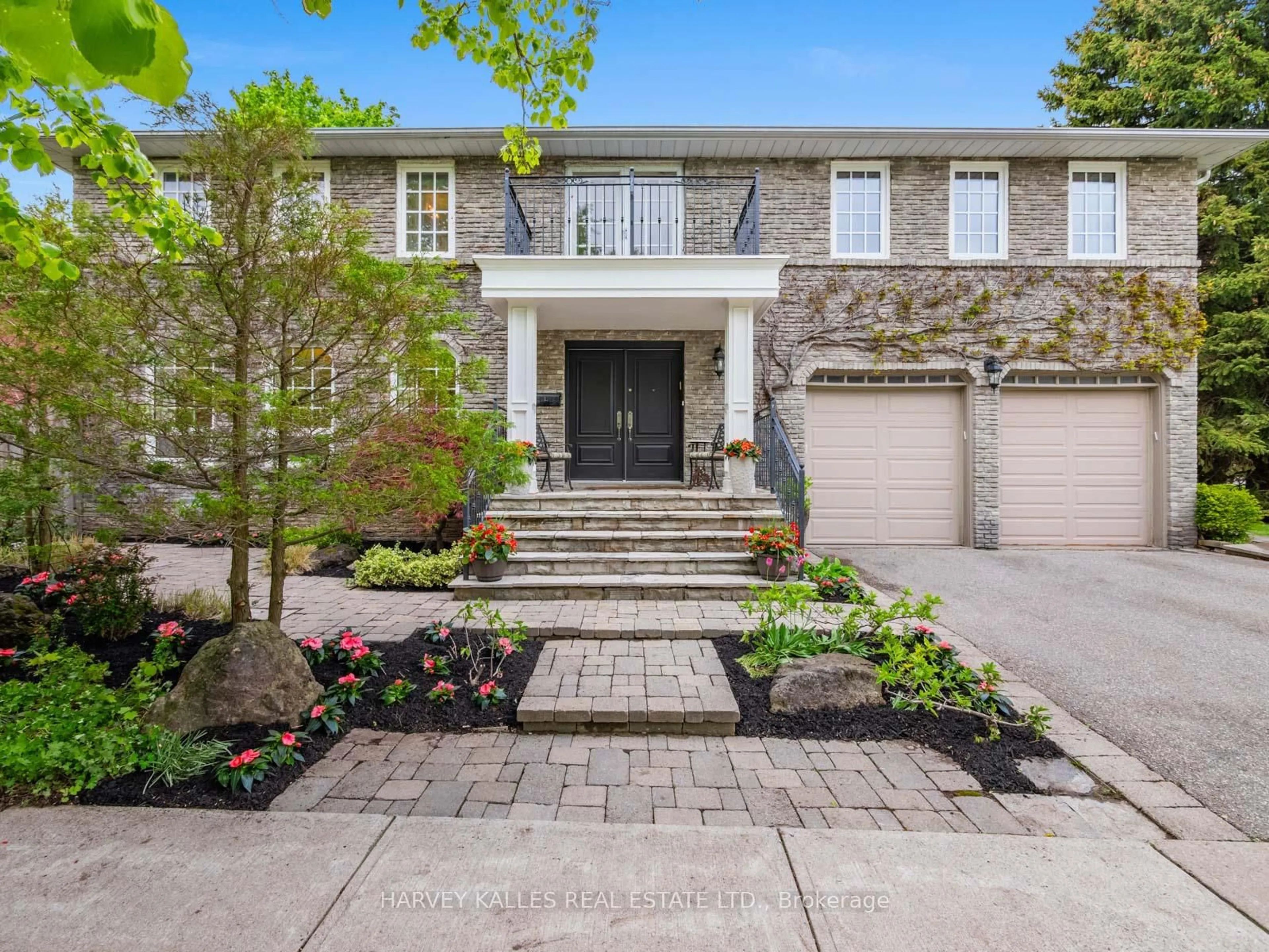 Home with brick exterior material, street for 2 Mellowood Dr, Toronto Ontario M2L 2E3