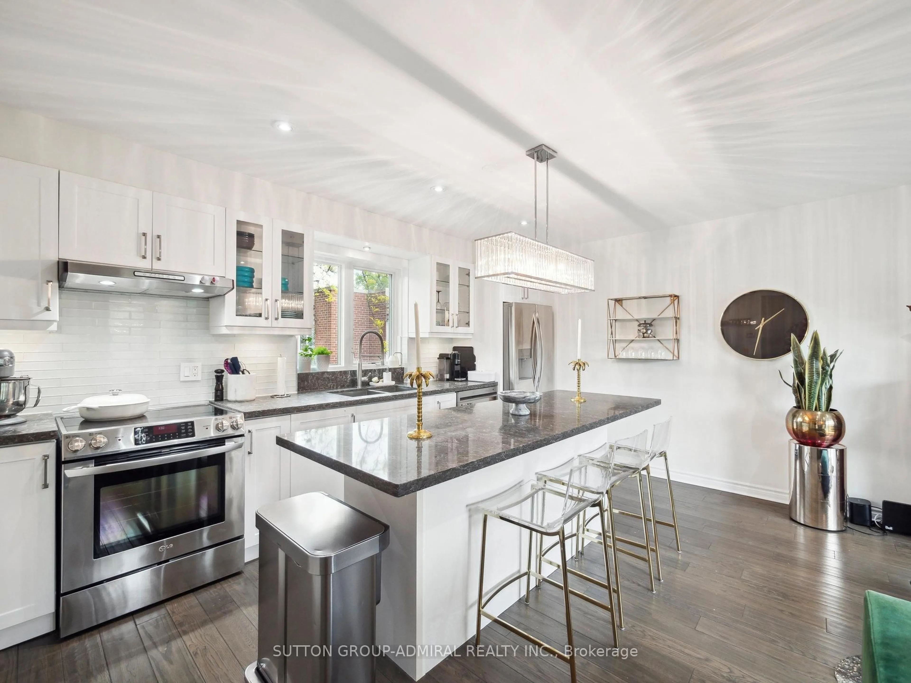 Open concept kitchen, unknown for 24 Anvil Millway N/A, Toronto Ontario M2L 1R1