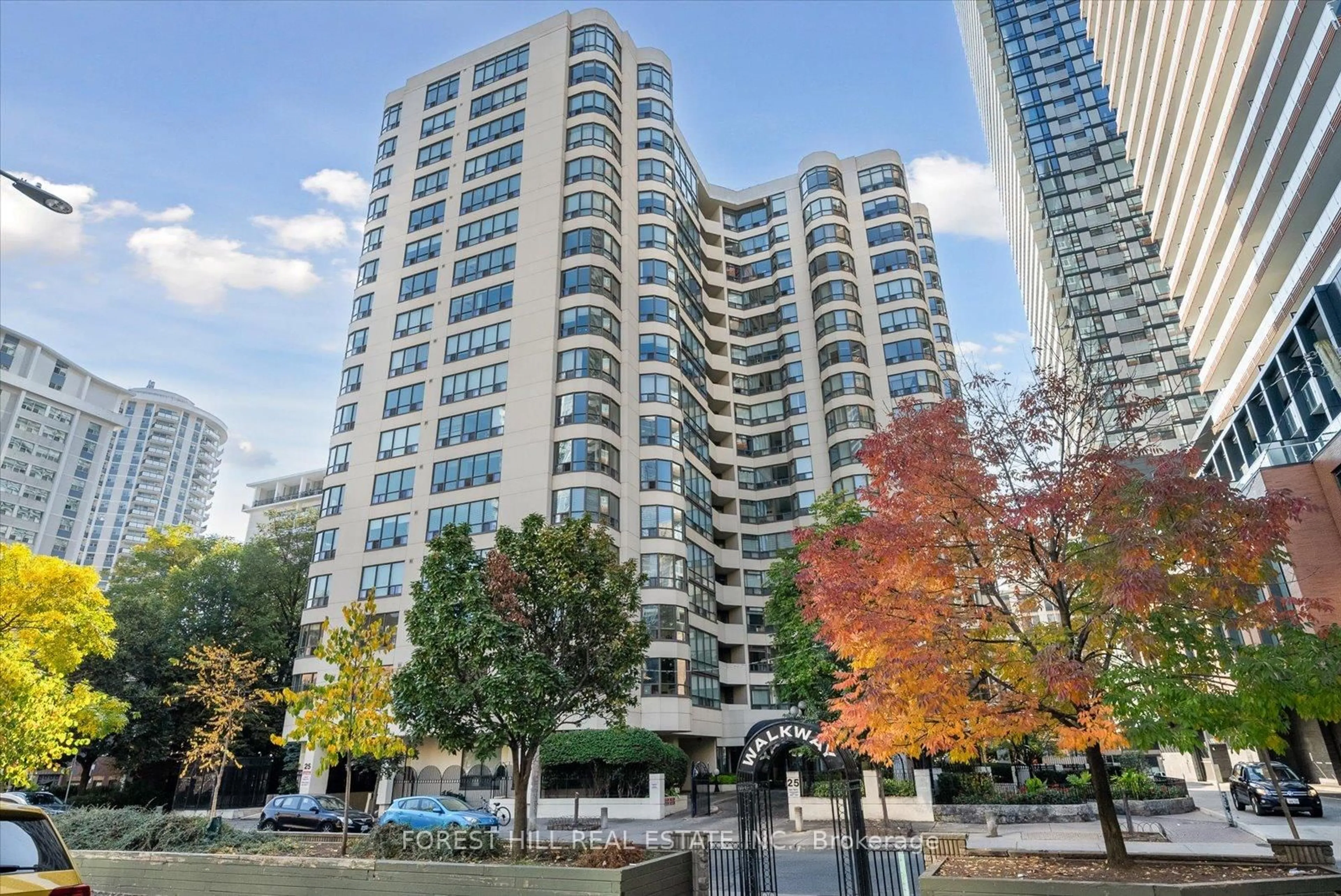 Patio, unknown for 25 Maitland St #412, Toronto Ontario M4Y 2W1