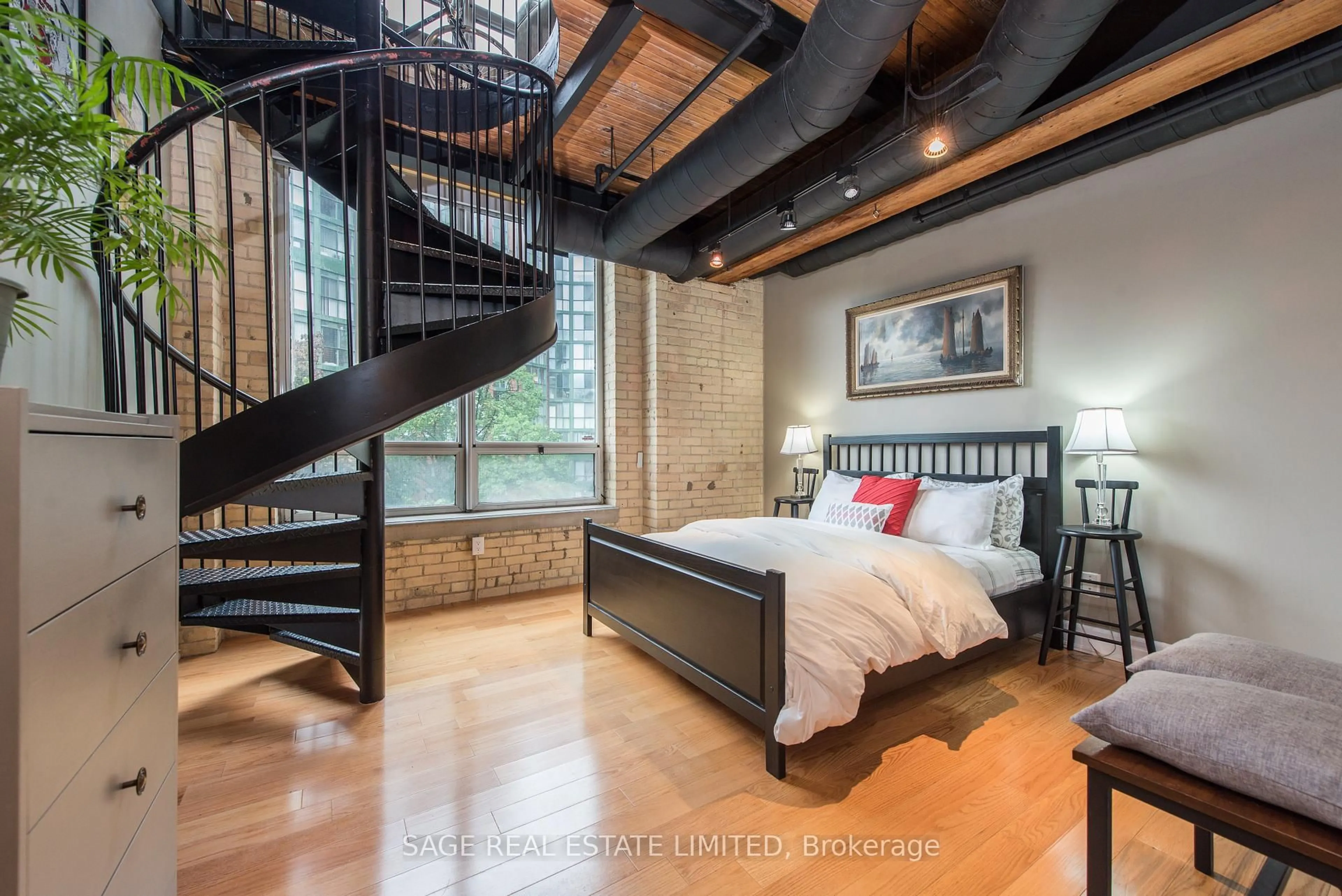 Bedroom with bed, unknown for 781 King St #504, Toronto Ontario M5V 1N4