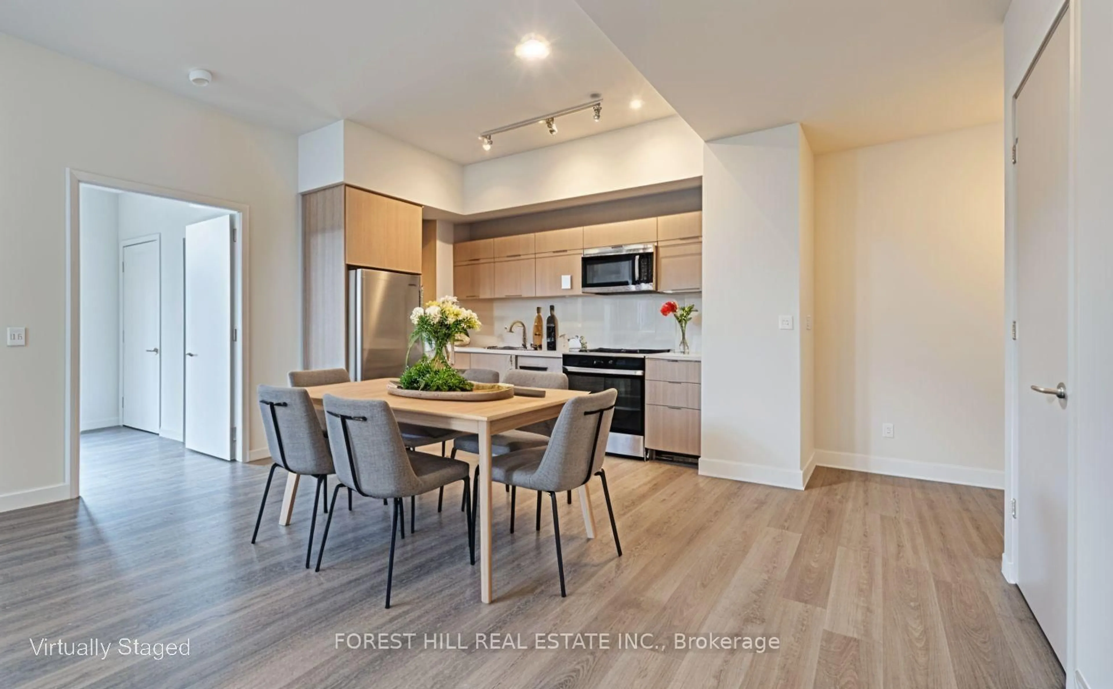 Open concept kitchen, unknown for 10 Deerlick Crt #317, Toronto Ontario M3A 0A7
