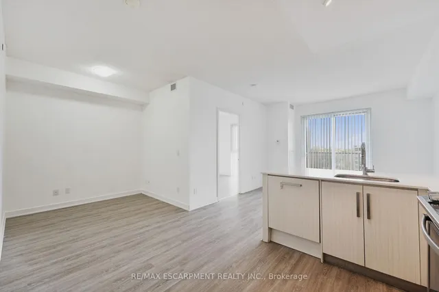 Additional property image - 5180 Yonge St Unit 6