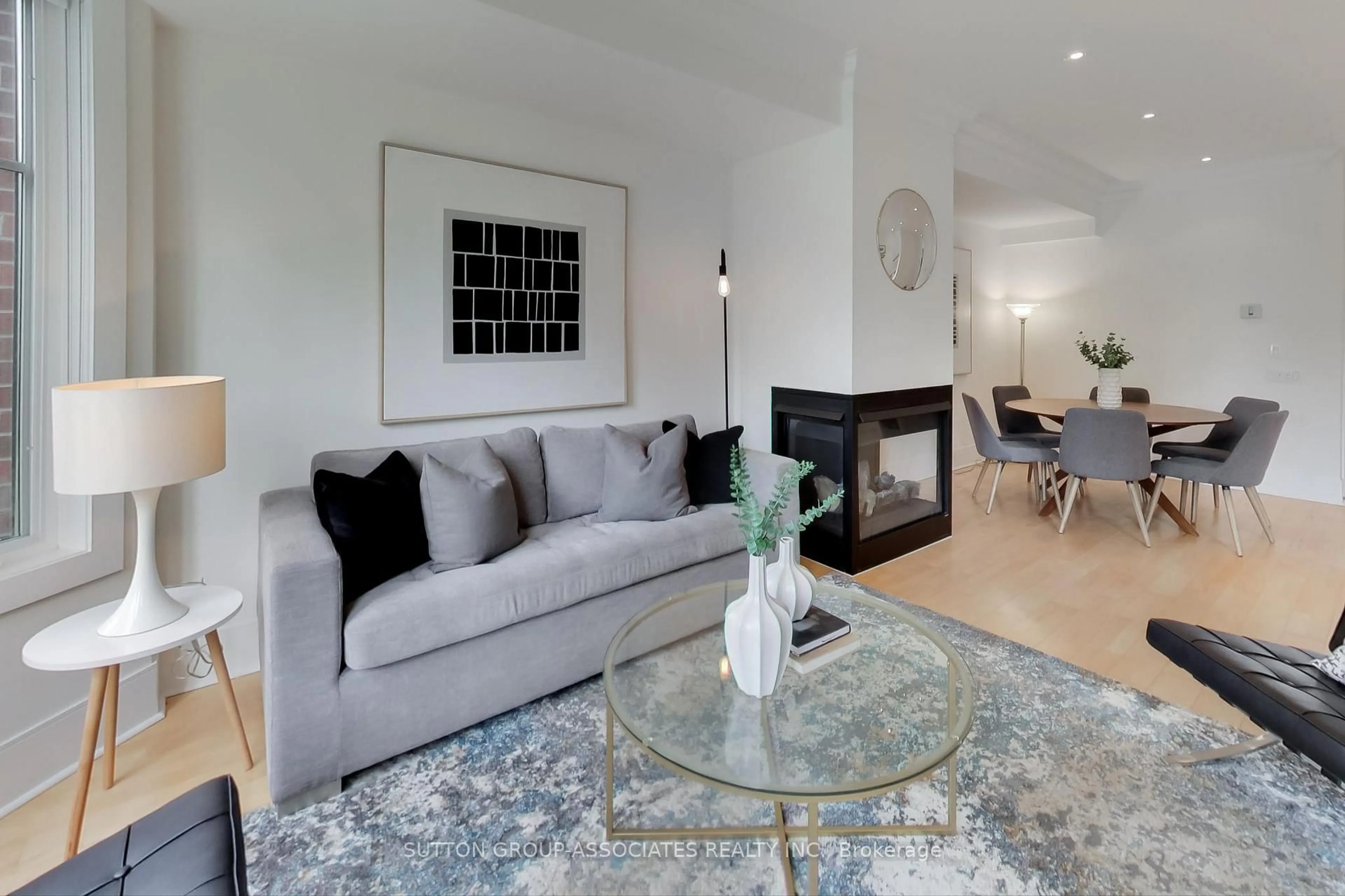 Living room with furniture, unknown for 103B Walmer Rd, Toronto Ontario M5R 2X6