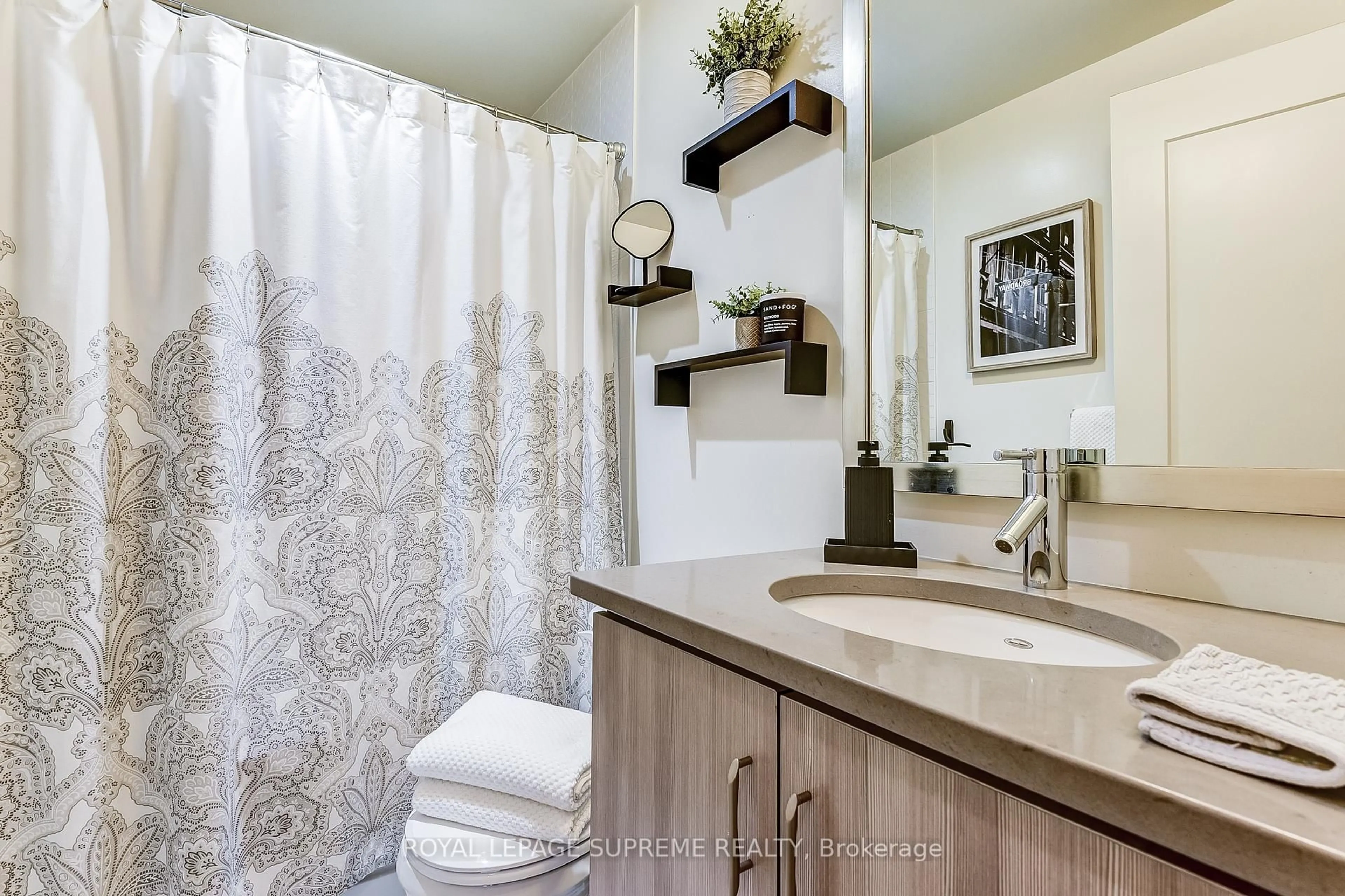 Contemporary bathroom, ceramic/tile floor for 825 Church St #619, Toronto Ontario M4W 3Z4