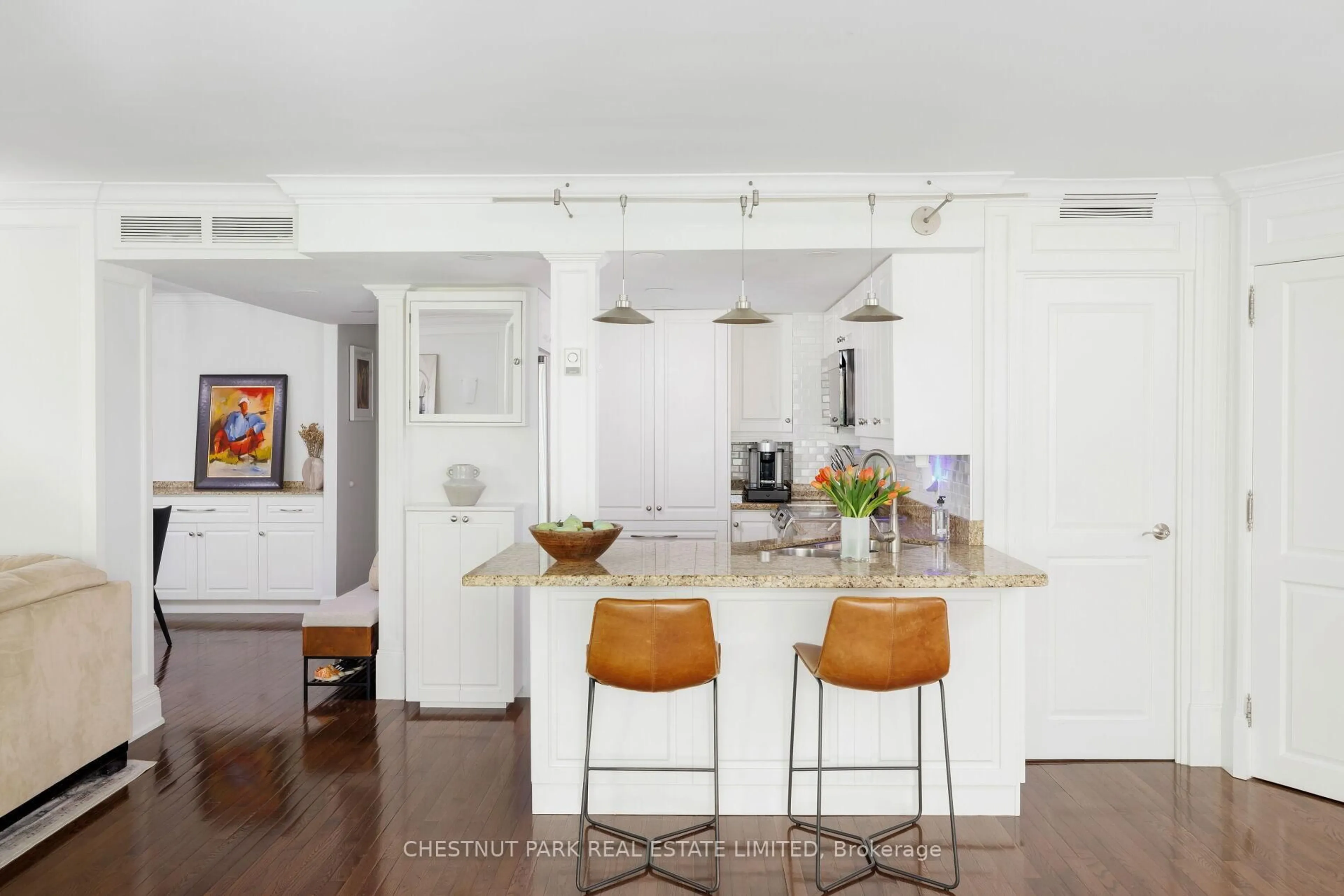 Open concept kitchen, ceramic/tile floor for 70 Montclair Ave #304, Toronto Ontario M5P 1P7