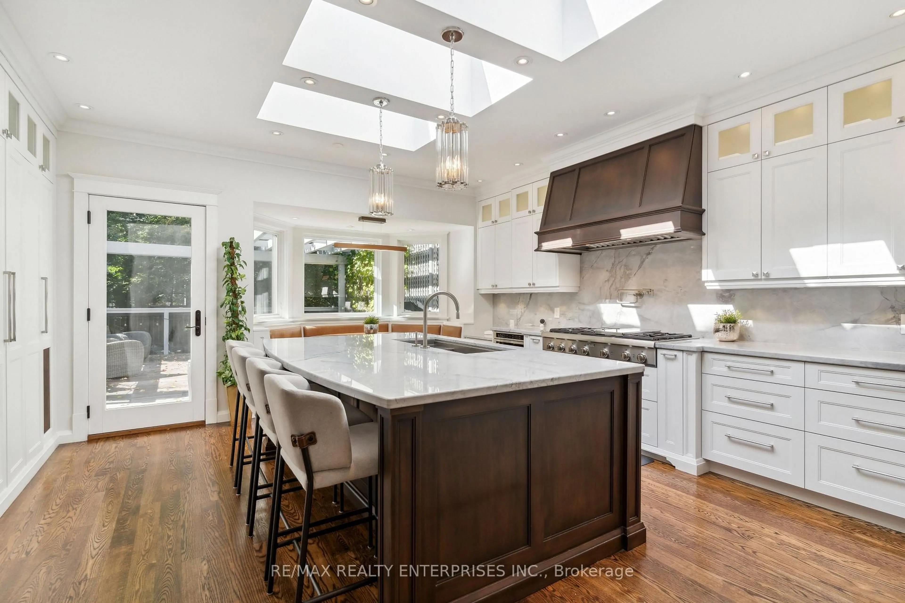 Contemporary kitchen, unknown for 70 Oriole Rd, Toronto Ontario M4V 2G1