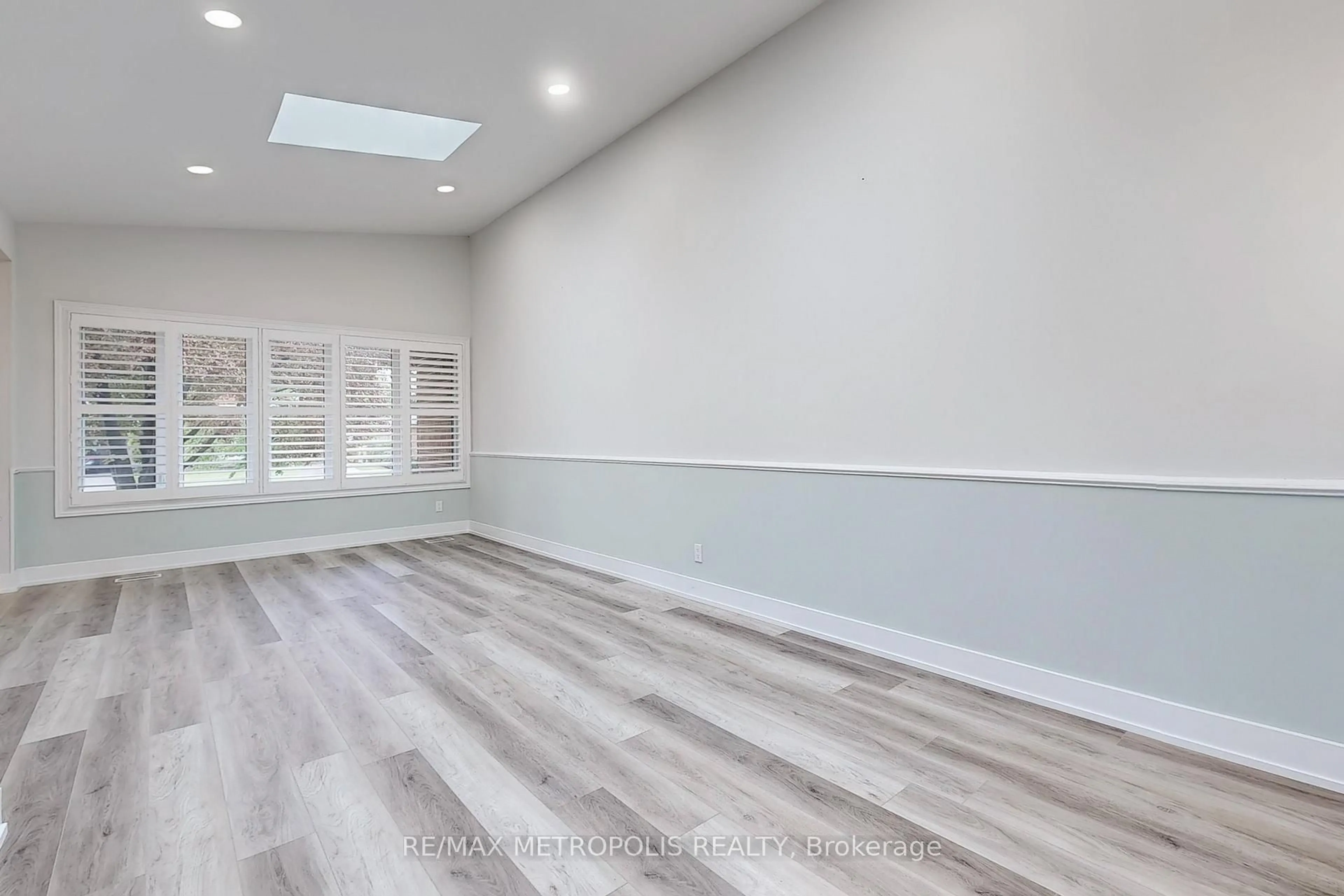 A pic of a room for 199 Sweeney Dr, Toronto Ontario M4A 1V5