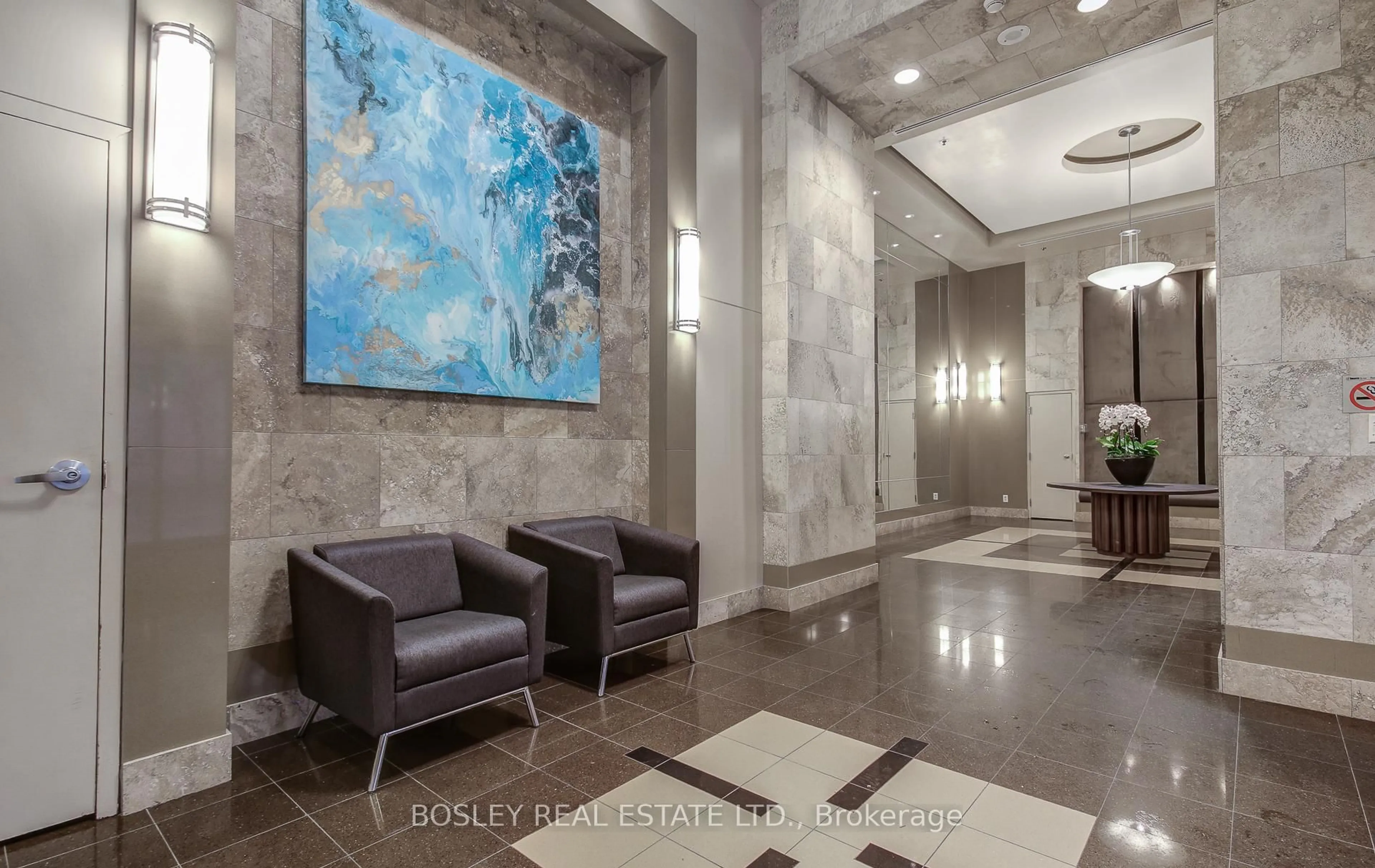 Lobby for 8 Park Rd #2010, Toronto Ontario M4W 3S5