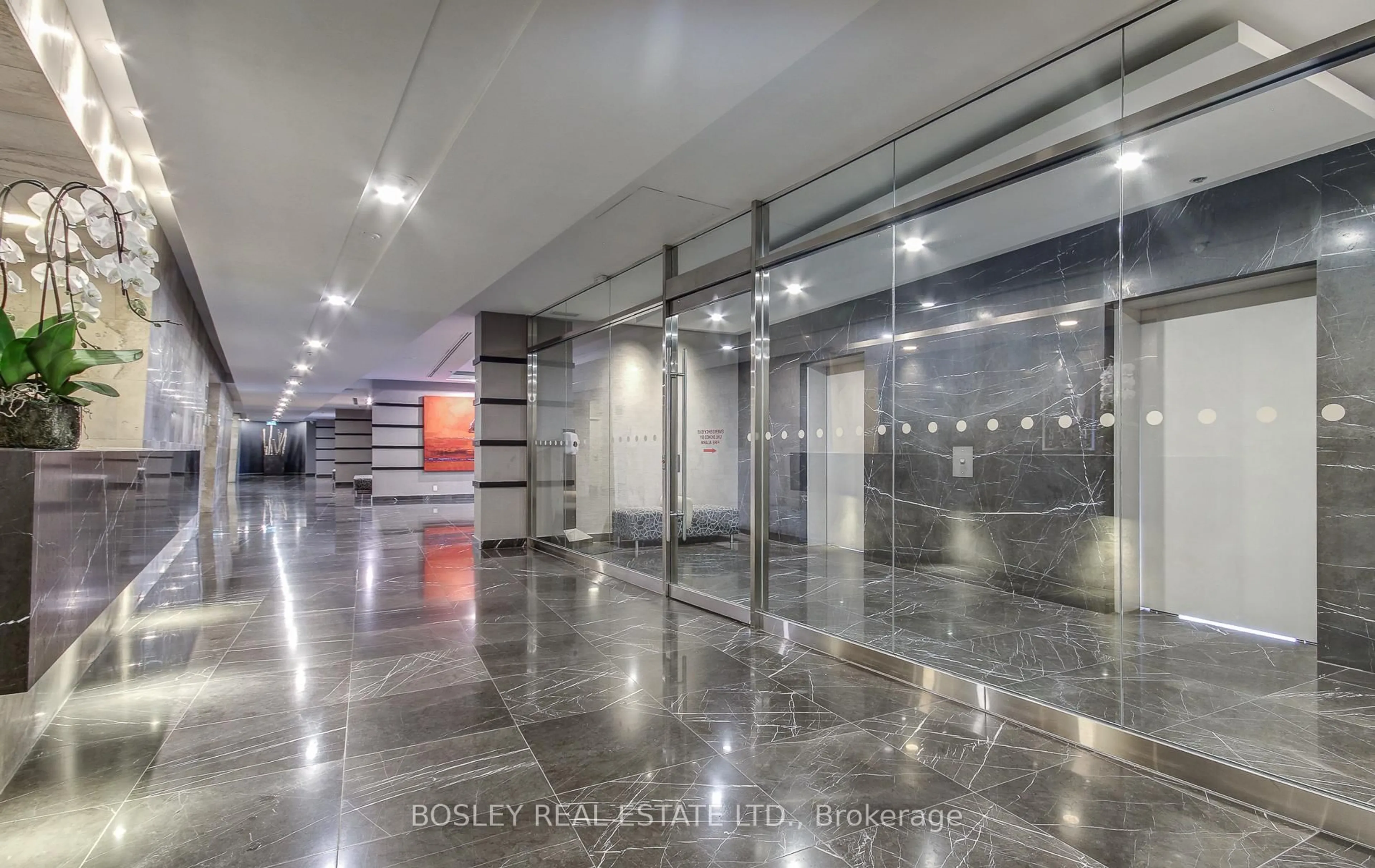 Indoor foyer for 8 Park Rd #2010, Toronto Ontario M4W 3S5