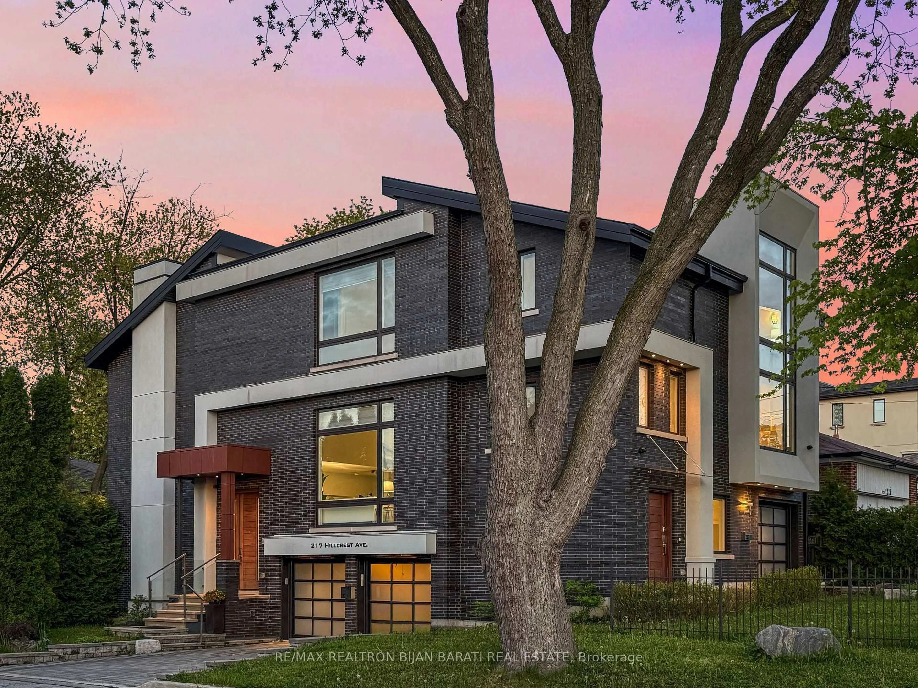 Home with brick exterior material, street for 217 Hillcrest Ave, Toronto Ontario M2N 3P3