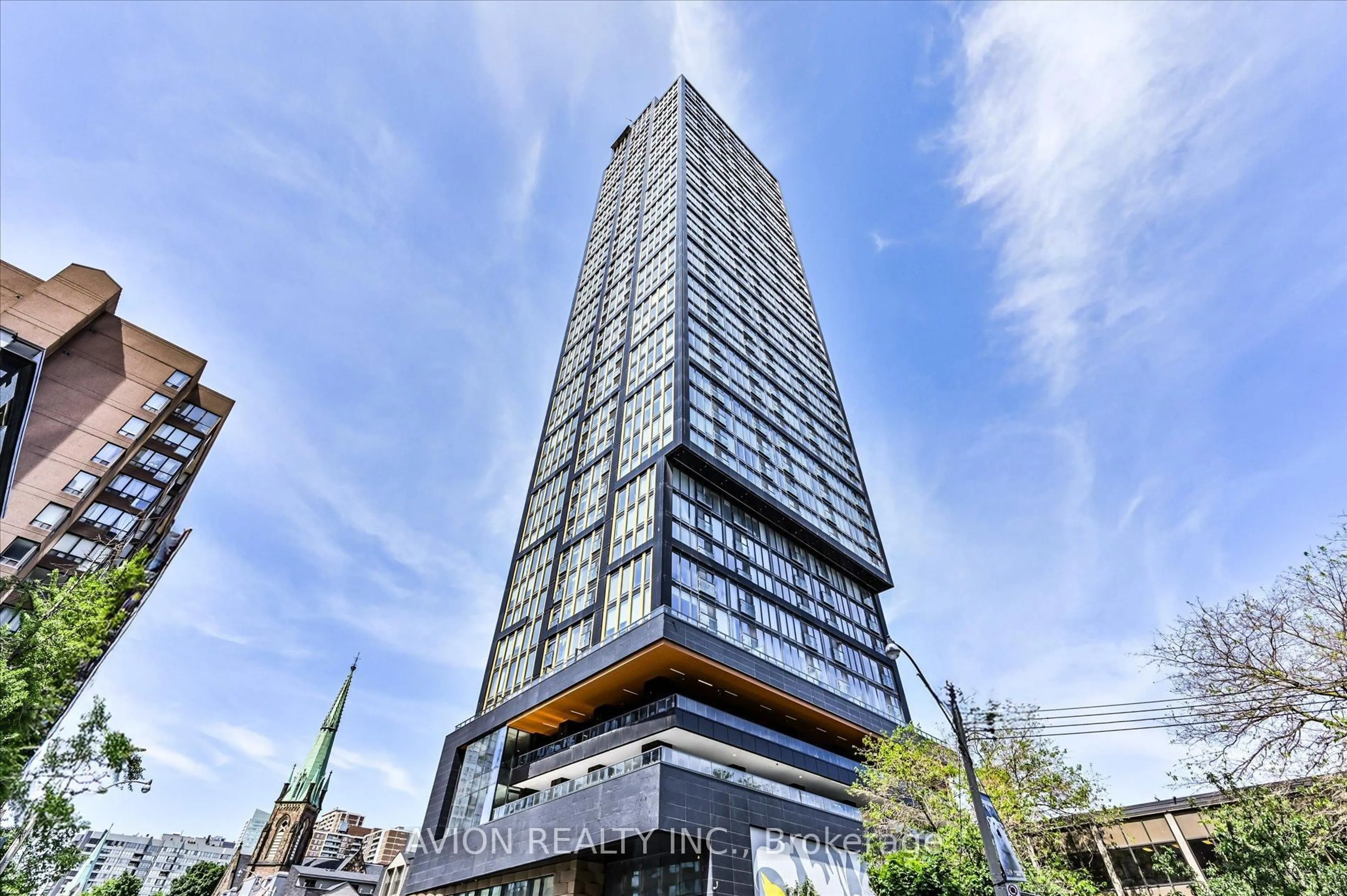 Indoor foyer for 319 Jarvis St #606, Toronto Ontario M5B 0C8