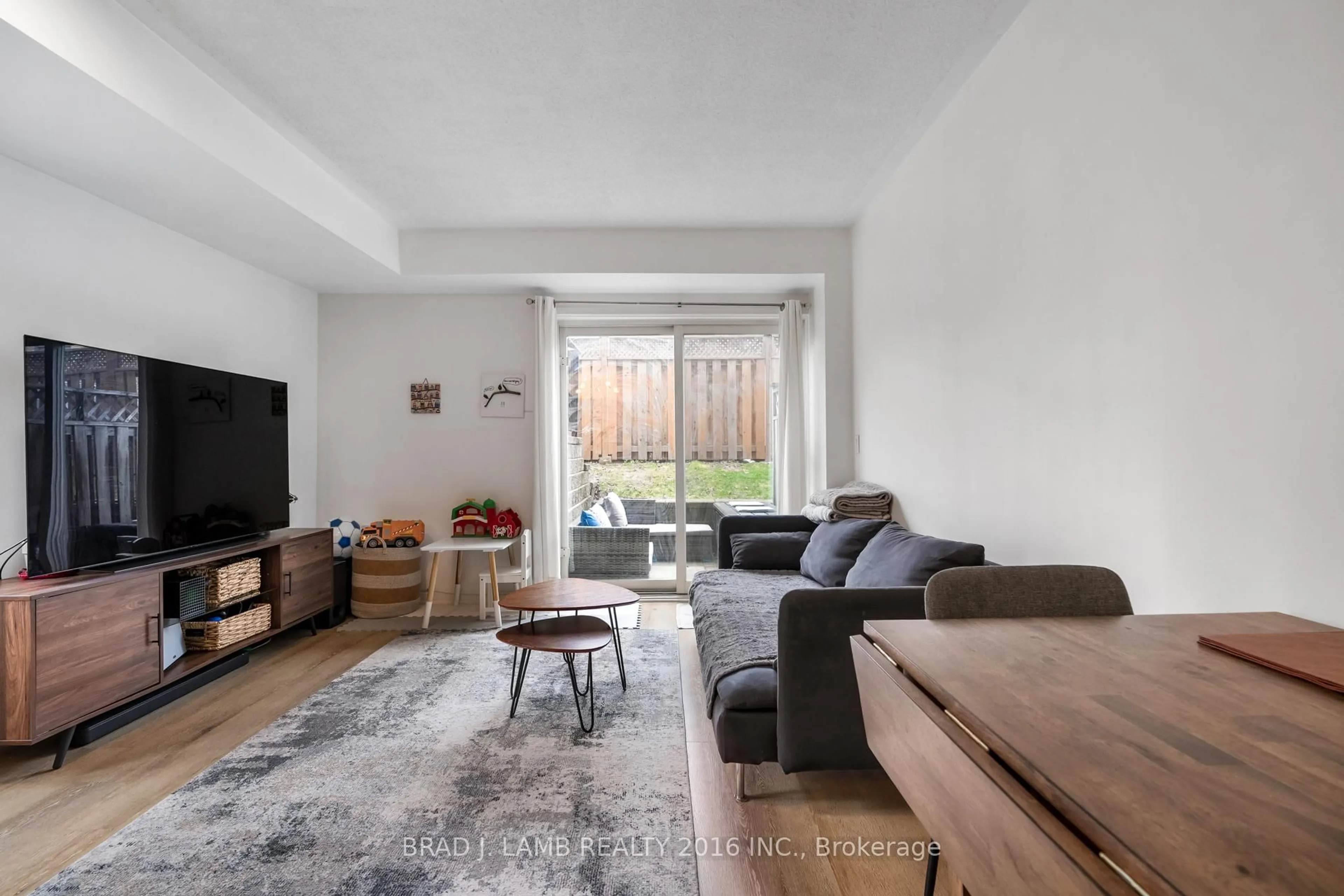 Living room with furniture, unknown for 262 St. Helens Ave #TH #114, Toronto Ontario M6H 4A4