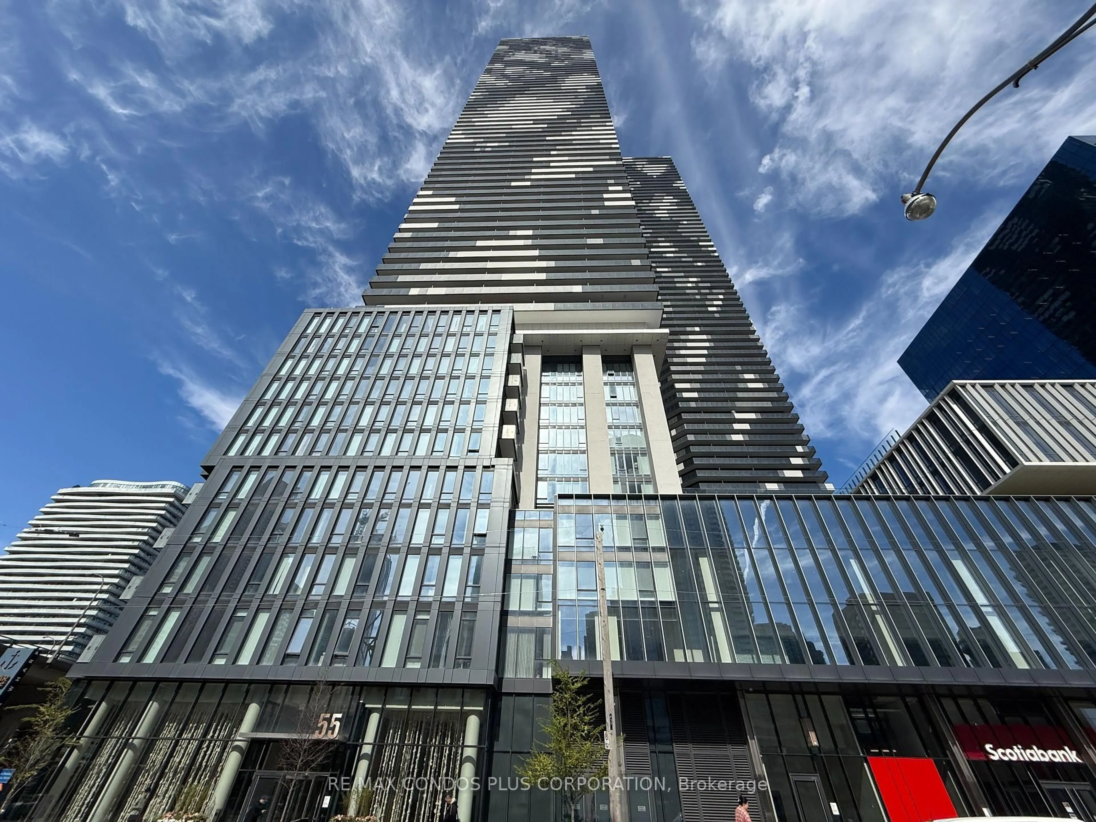 Indoor foyer for 55 Cooper St #1609, Toronto Ontario M5E 0G1