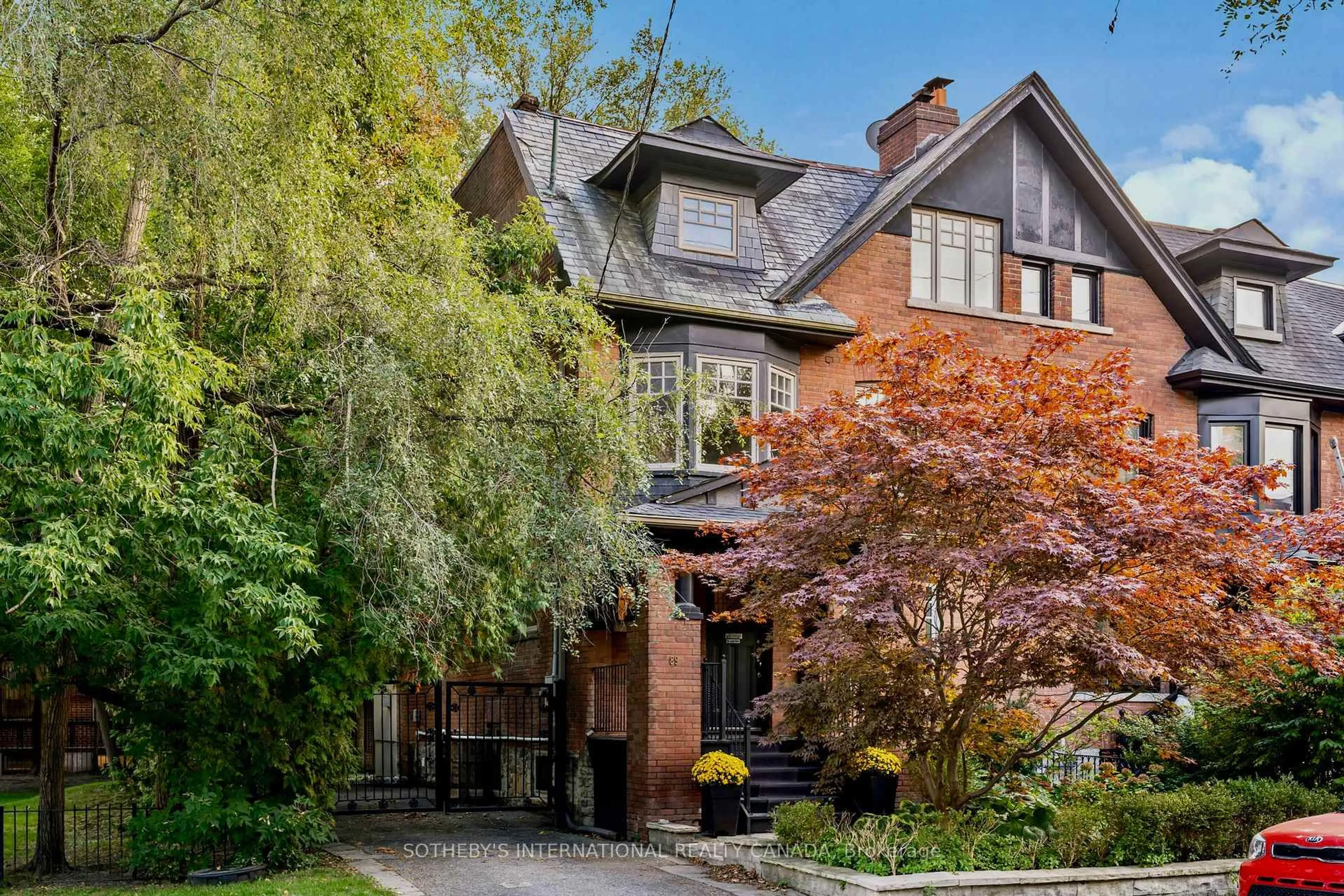 Home with brick exterior material, street for 89 Bernard Ave, Toronto Ontario M5R 1R8