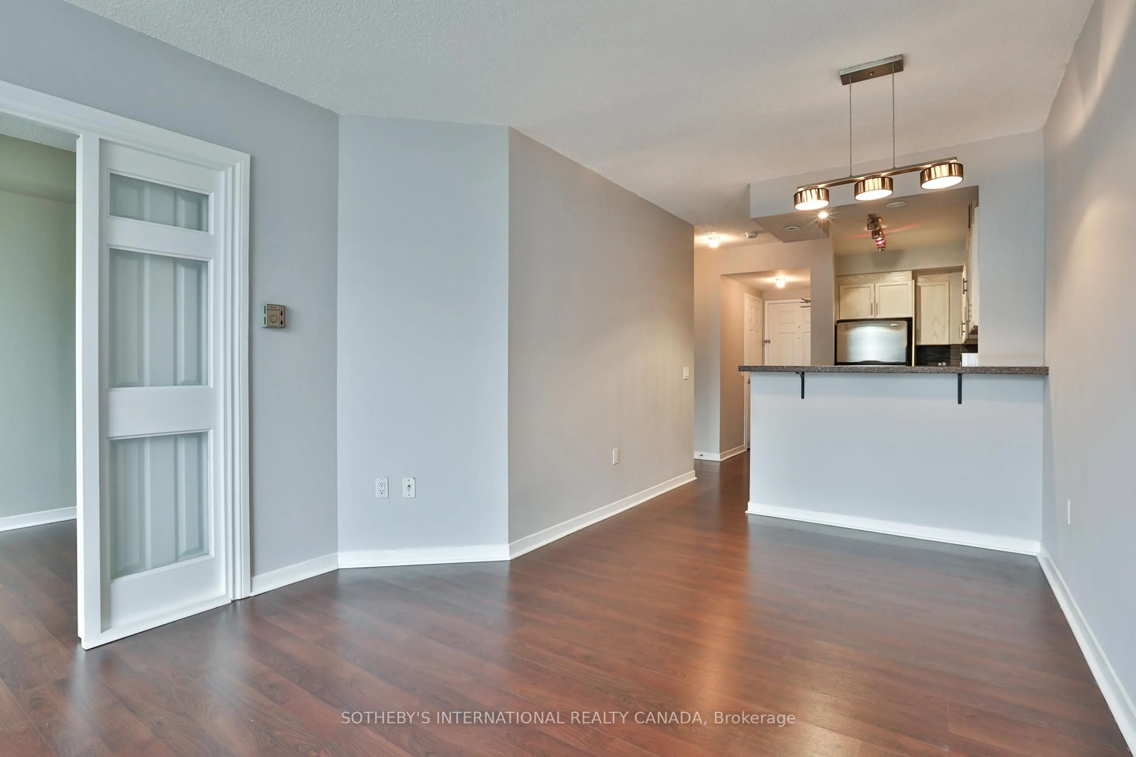 Unknown for 284 Bloor St #704, Toronto Ontario M5S 3B8