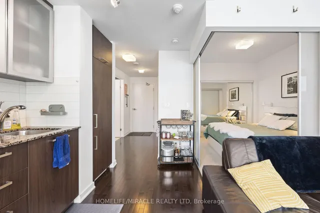 Additional property image - 12 York St Unit 3601