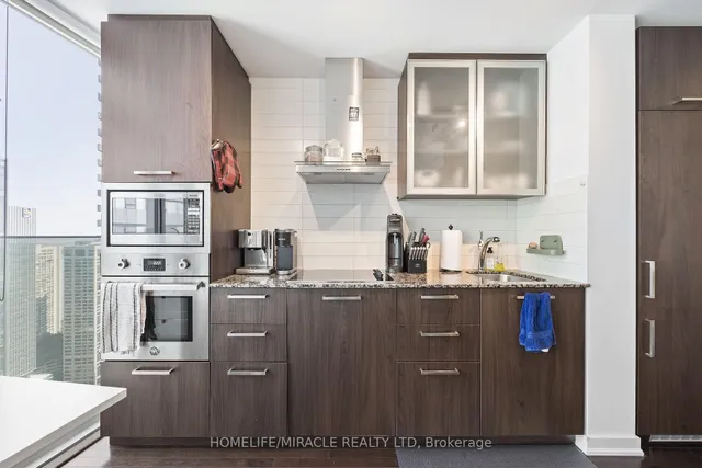 Additional property image - 12 York St Unit 3601