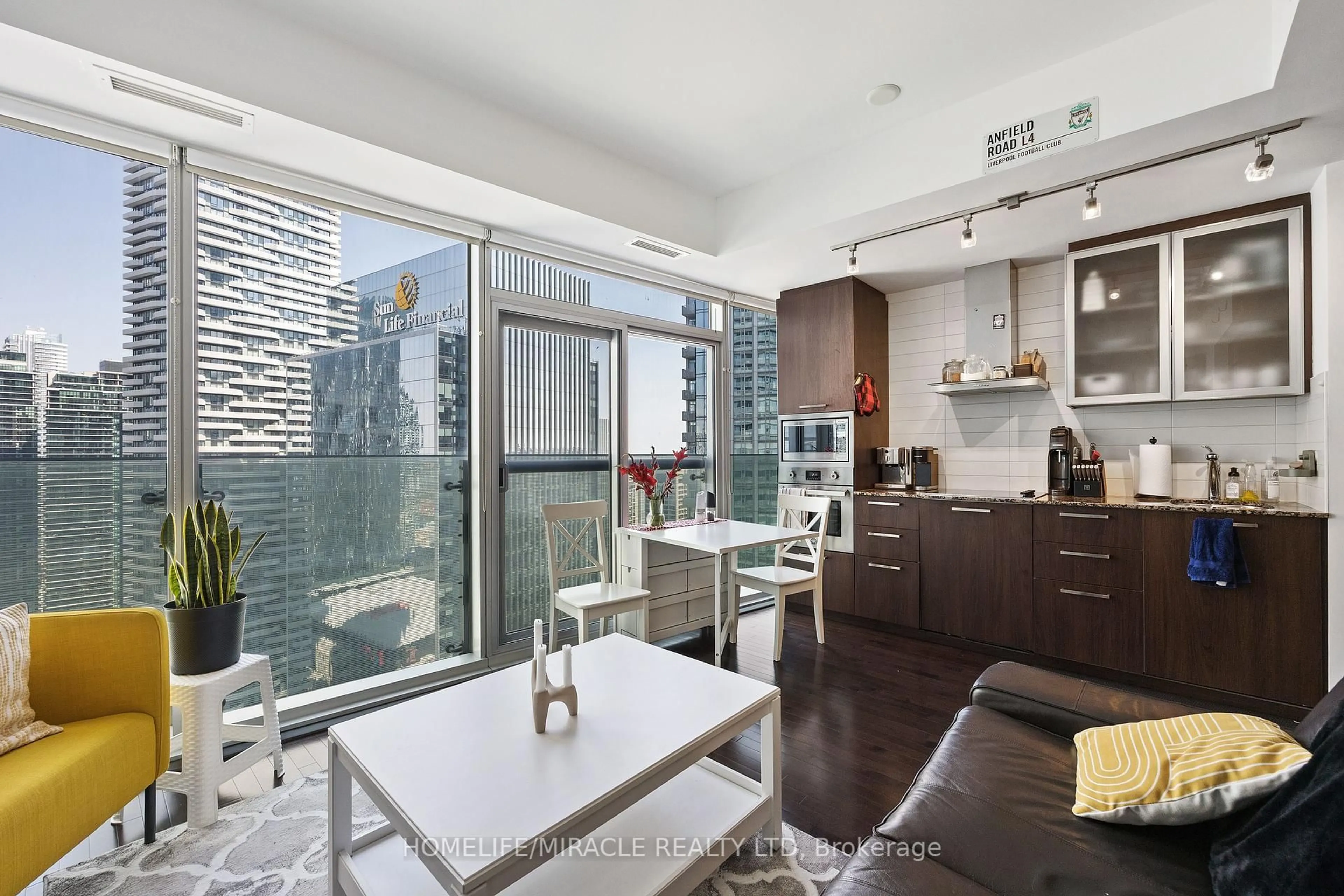 Open concept kitchen, unknown for 12 York St #3601, Toronto Ontario M5J 2Z2