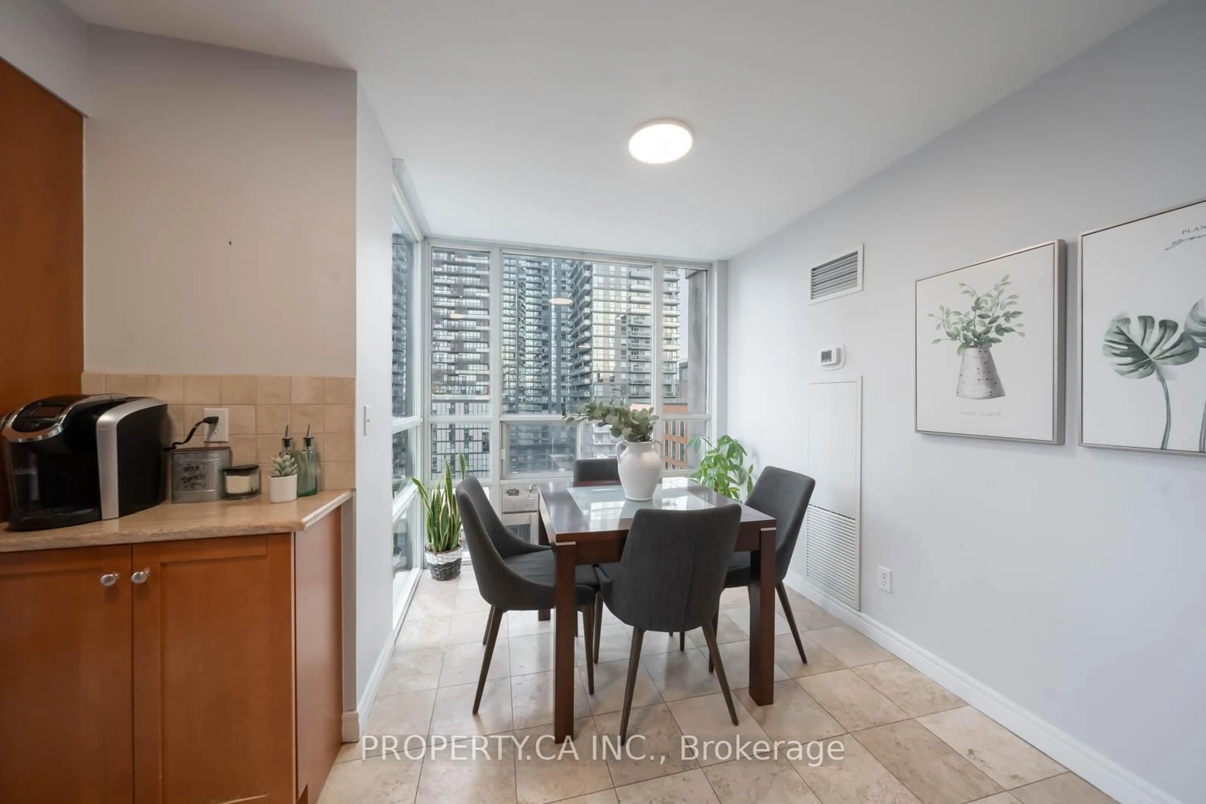 Dining room, unknown for 43 Eglinton Ave #1902, Toronto Ontario M4P 1A2