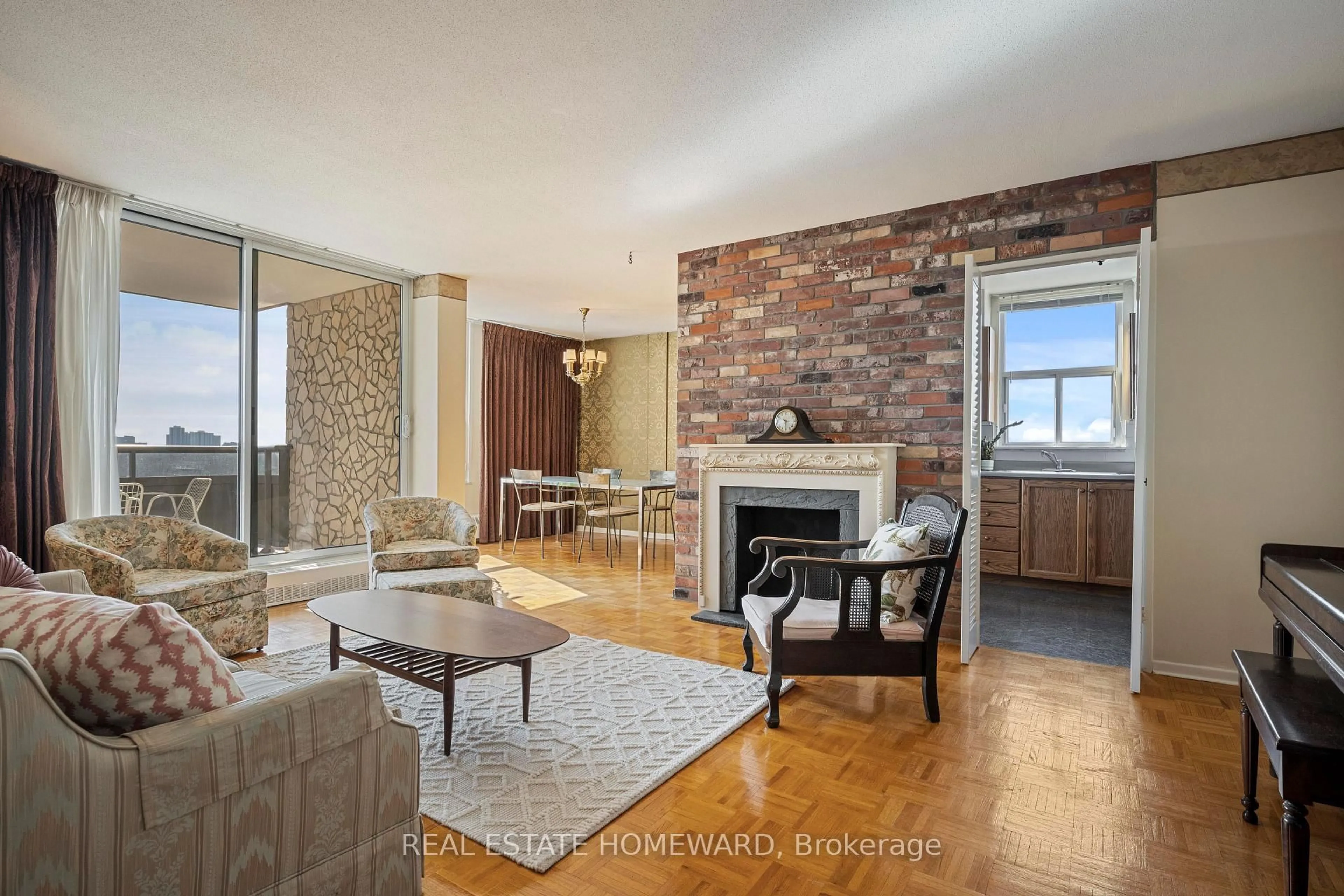 Living room with furniture, unknown for 15 Vicora Linkway N/A #814, Toronto Ontario M3C 1A8