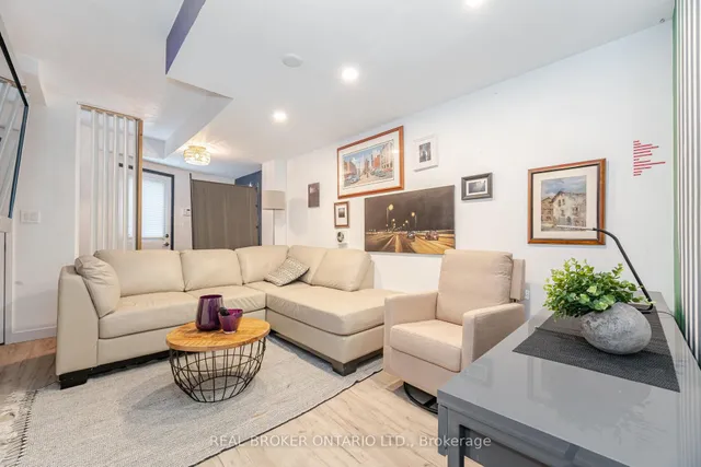 Additional property image - 476 King St