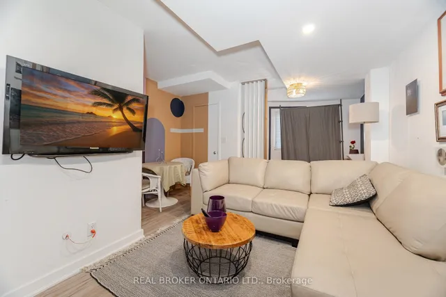 Additional property image - 476 King St