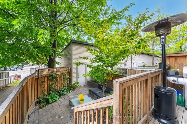 Additional property image - 476 King St