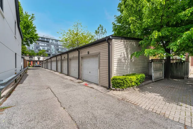 Additional property image - 476 King St