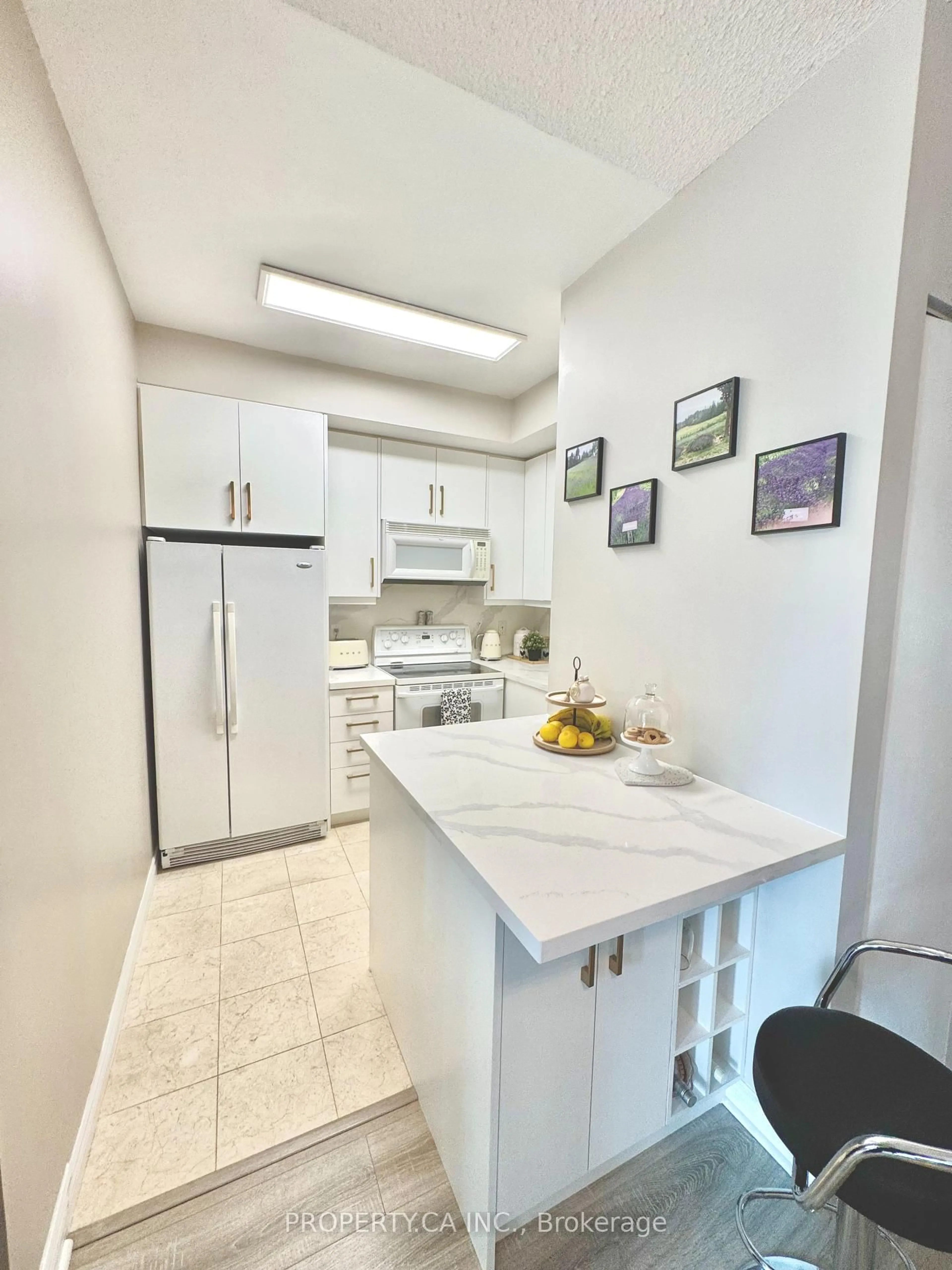Standard kitchen, unknown for 60 Byng Ave #515, Toronto Ontario M2N 7K3
