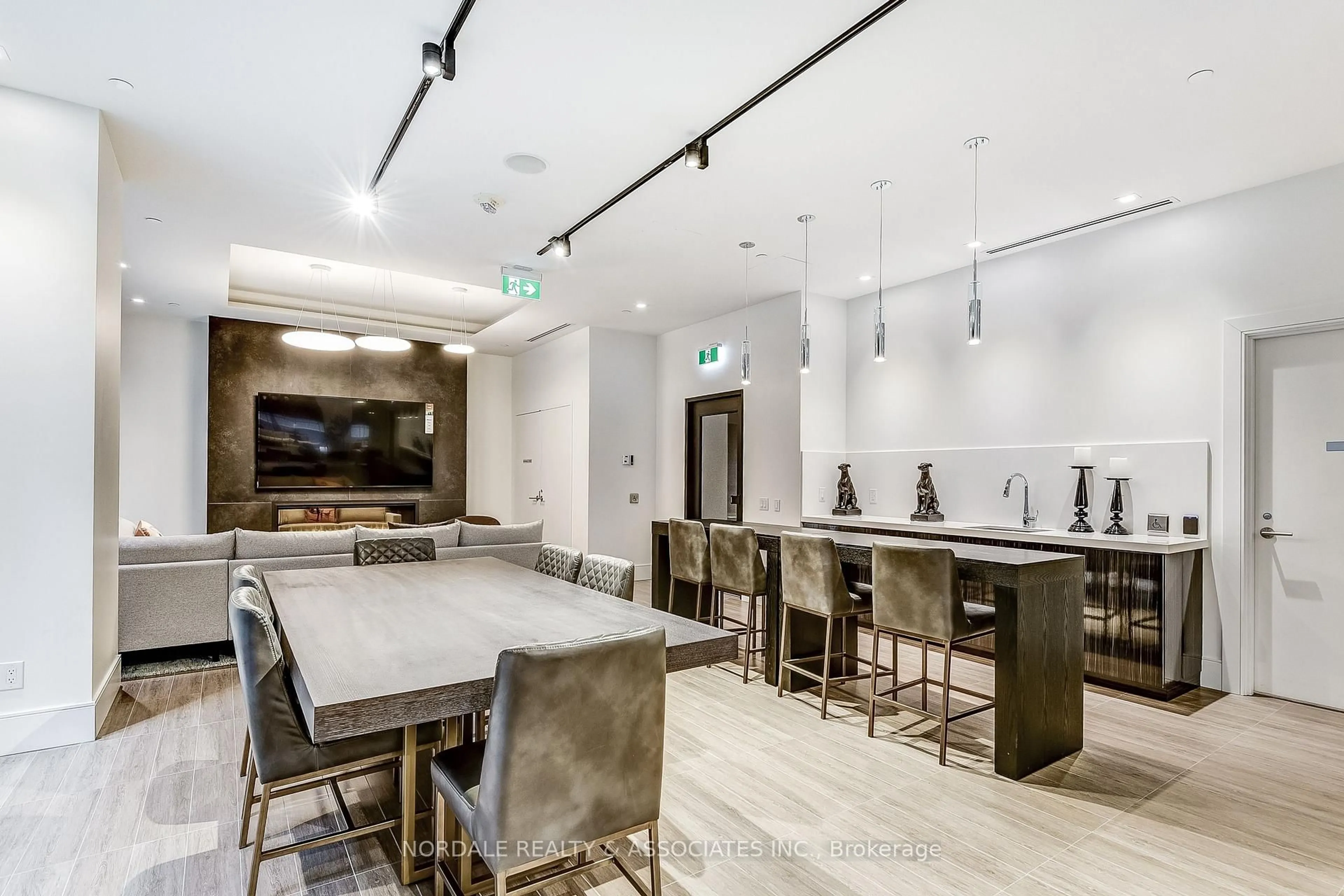 Contemporary kitchen, unknown for 28 Widmer St #2721, Toronto Ontario M5V 0T2