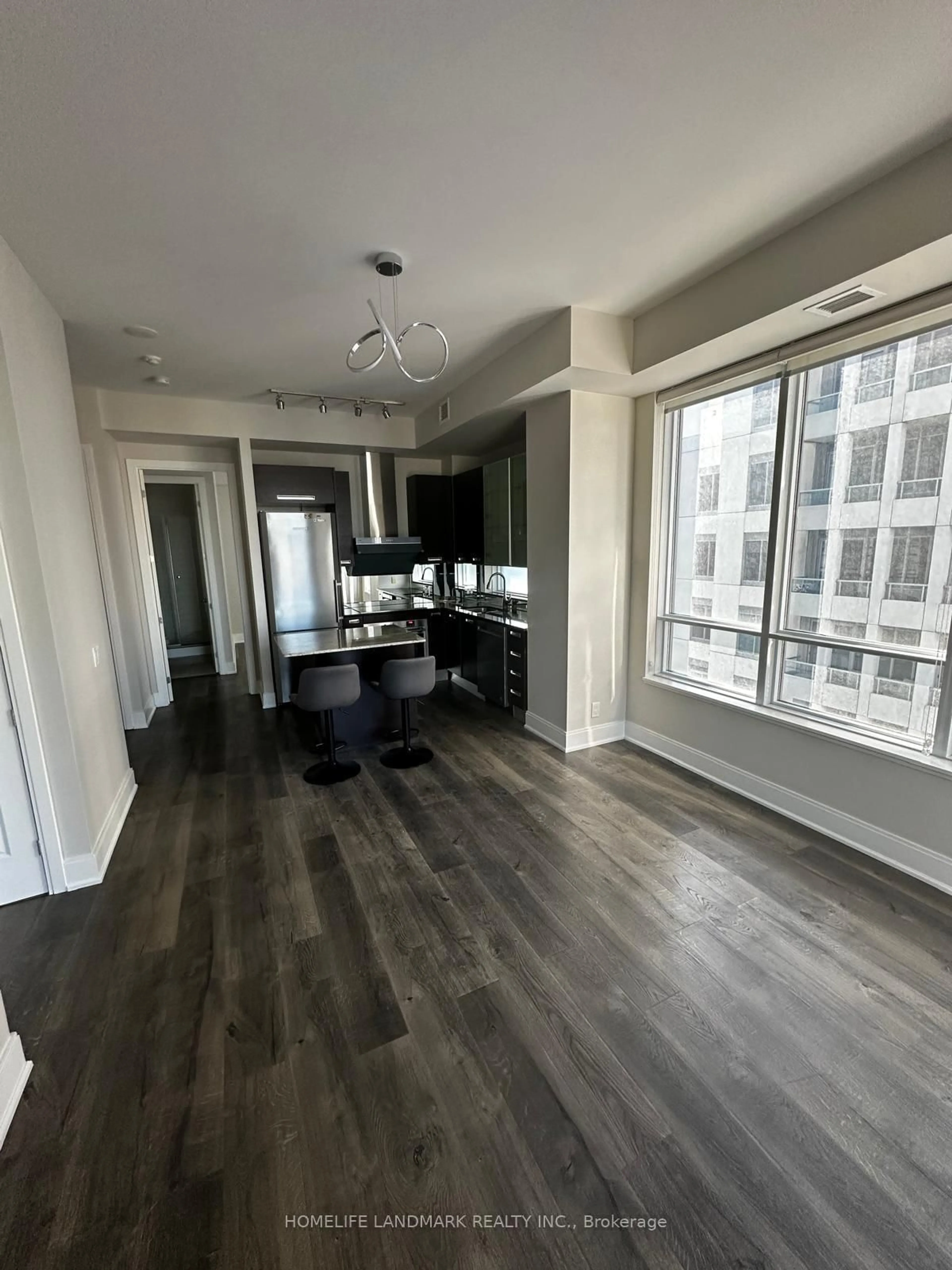 A pic of a room for 21 Balmuto St #2801, Toronto Ontario M4Y 1W4