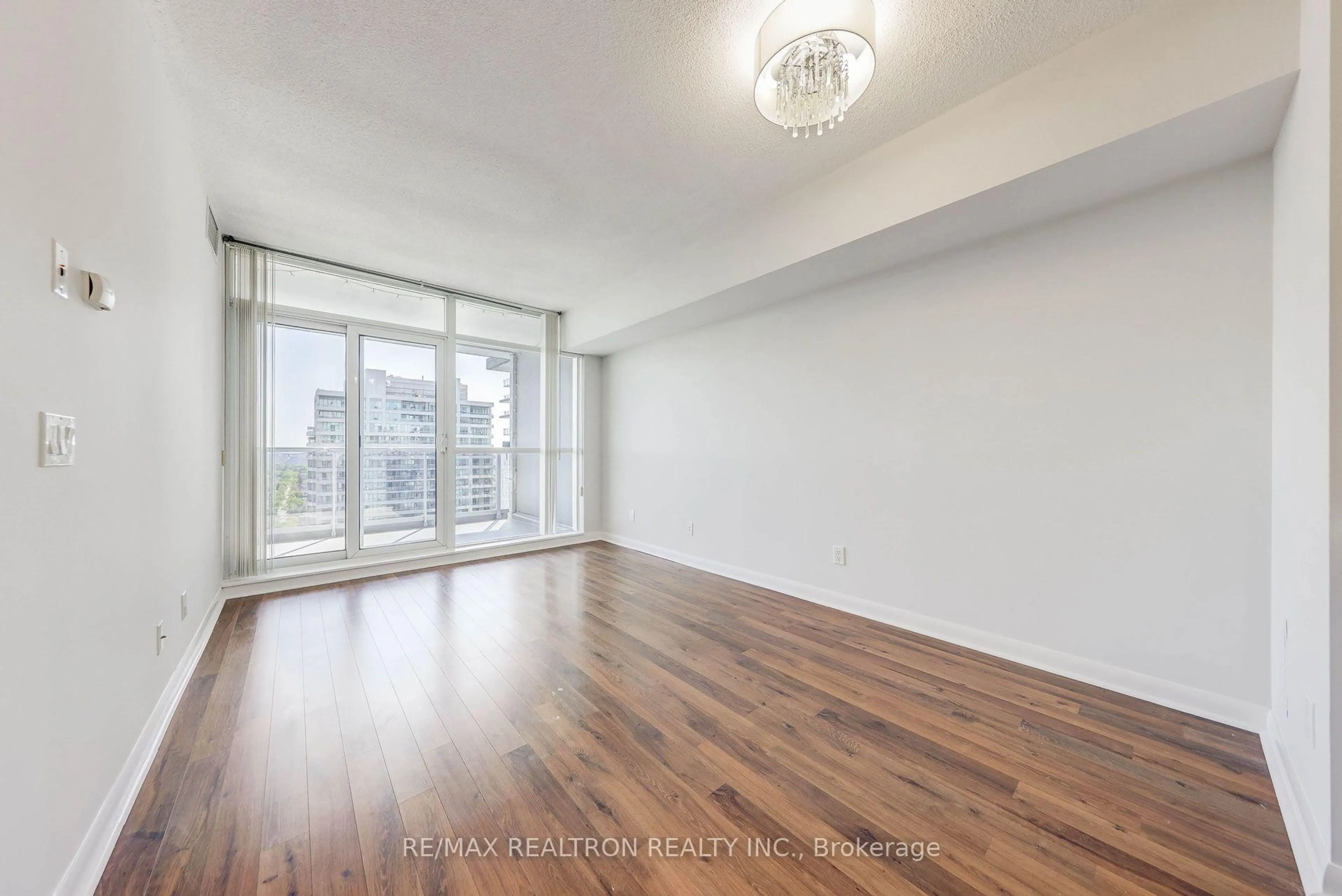 A pic of a room for 4968 Yonge St #3707, Toronto Ontario M2N 7G9