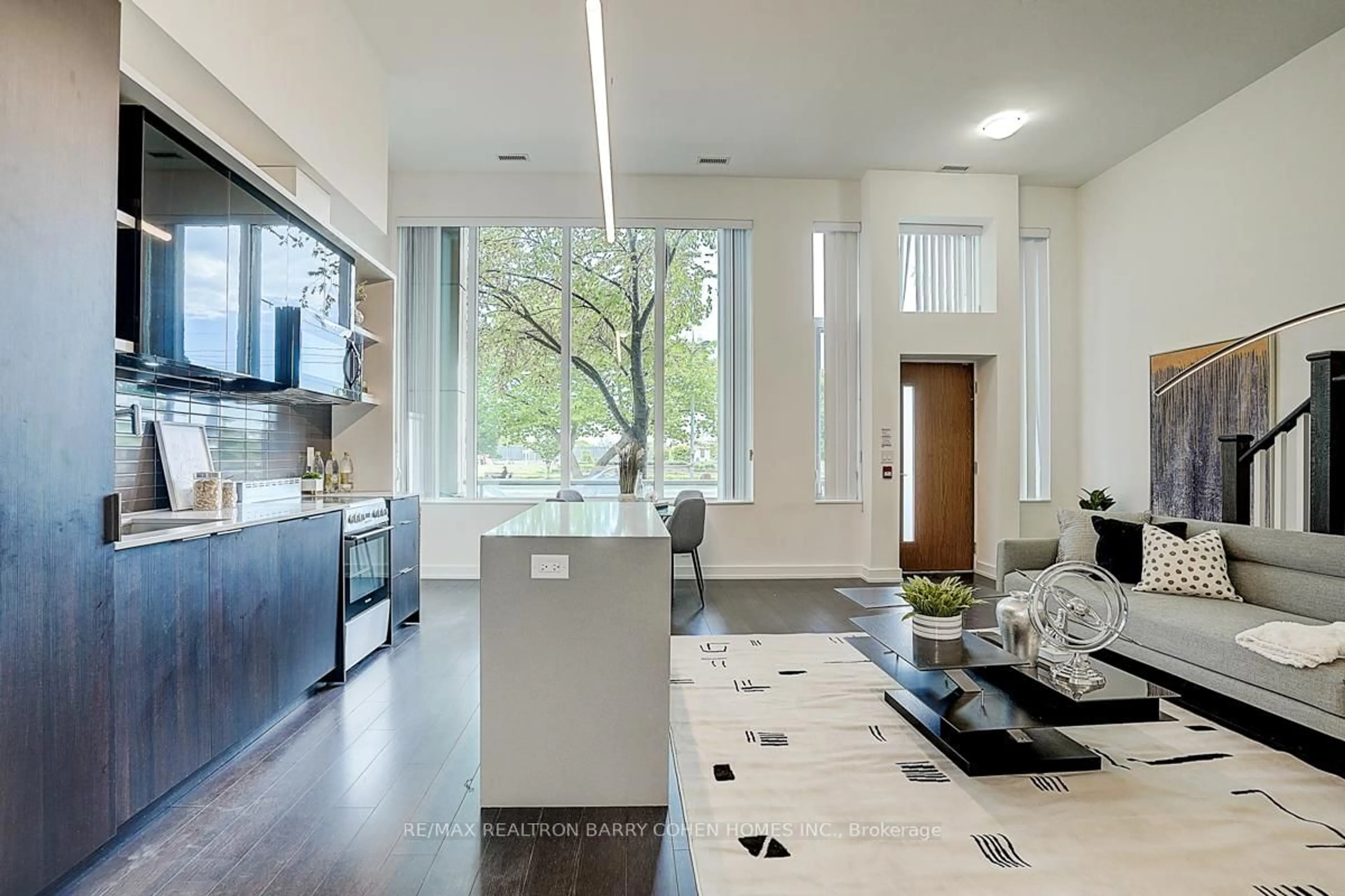 Open concept kitchen, ceramic/tile floor for 6 Parkwood Ave #TH107, Toronto Ontario M4V 0A3