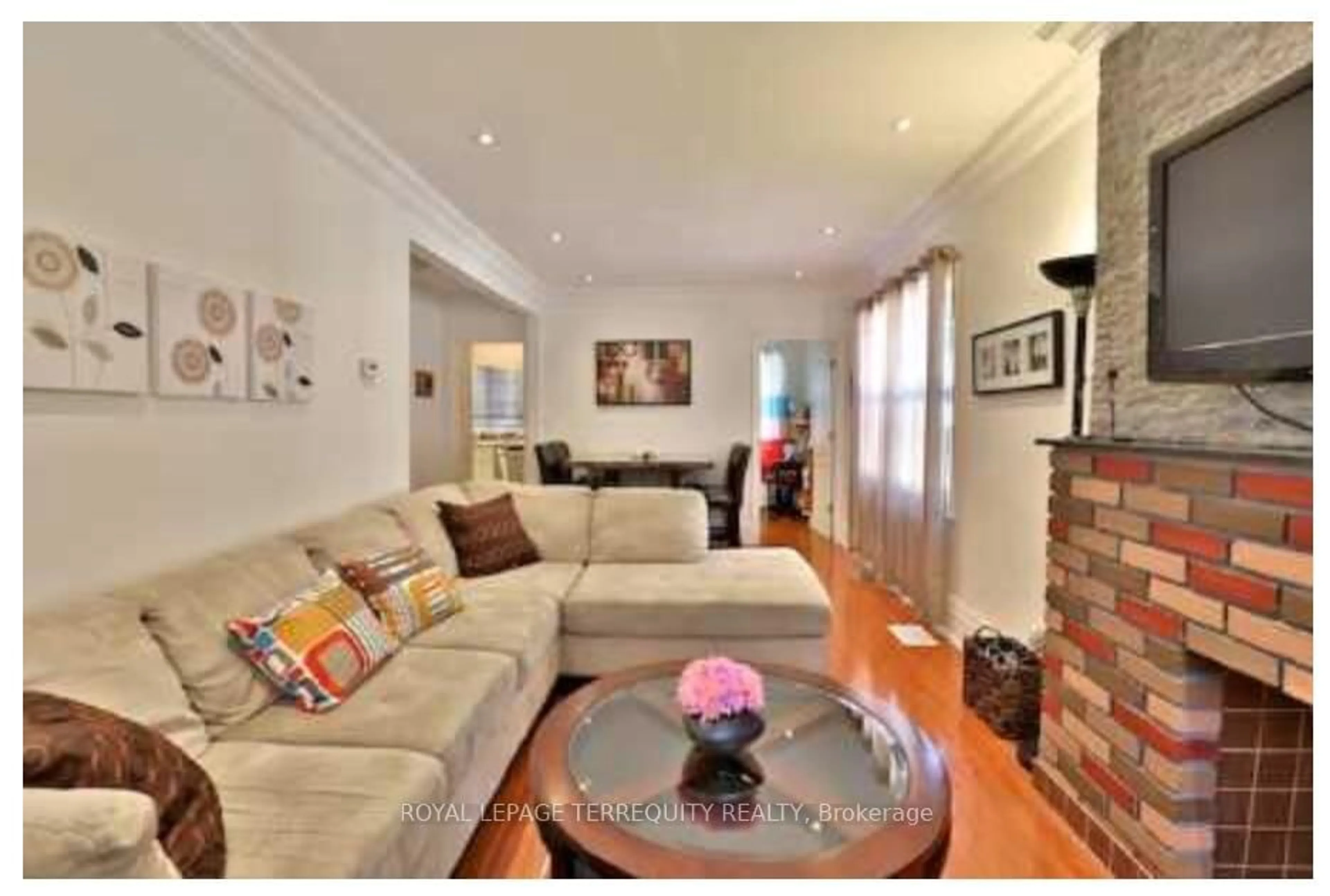 Living room with furniture, wood/laminate floor for 78 Lawrence Ave, Toronto Ontario M5M 1A6