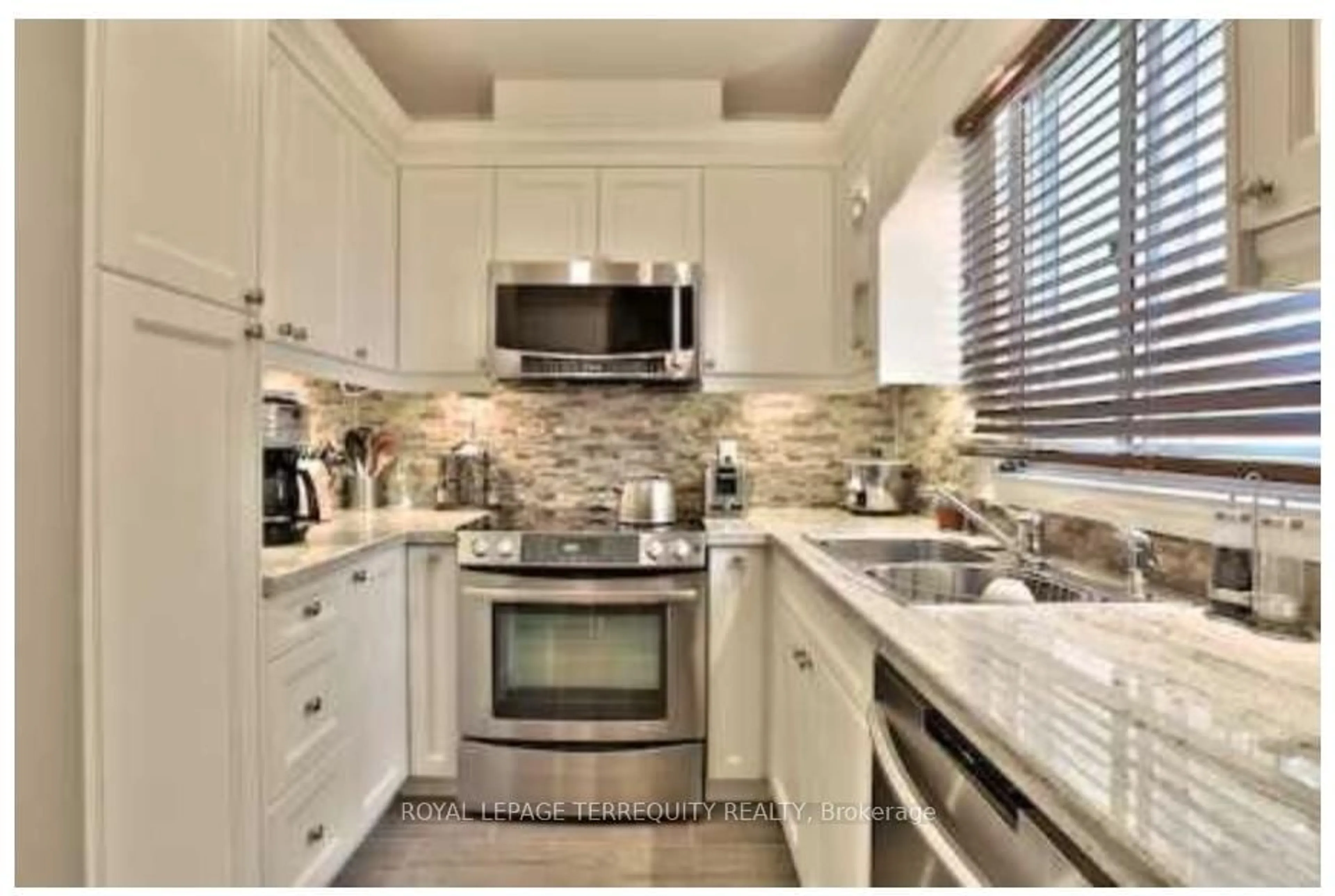 Contemporary kitchen, ceramic/tile floor for 78 Lawrence Ave, Toronto Ontario M5M 1A6