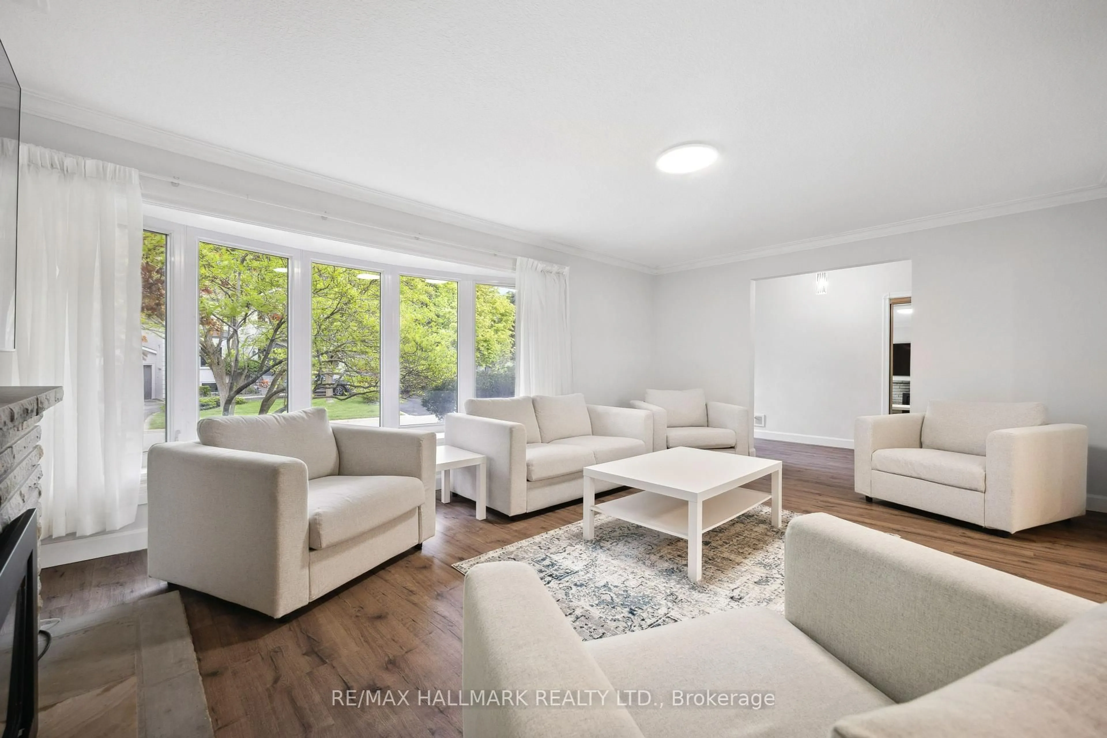Living room with furniture, unknown for 116 Plateau Cres, Toronto Ontario M3C 1M8