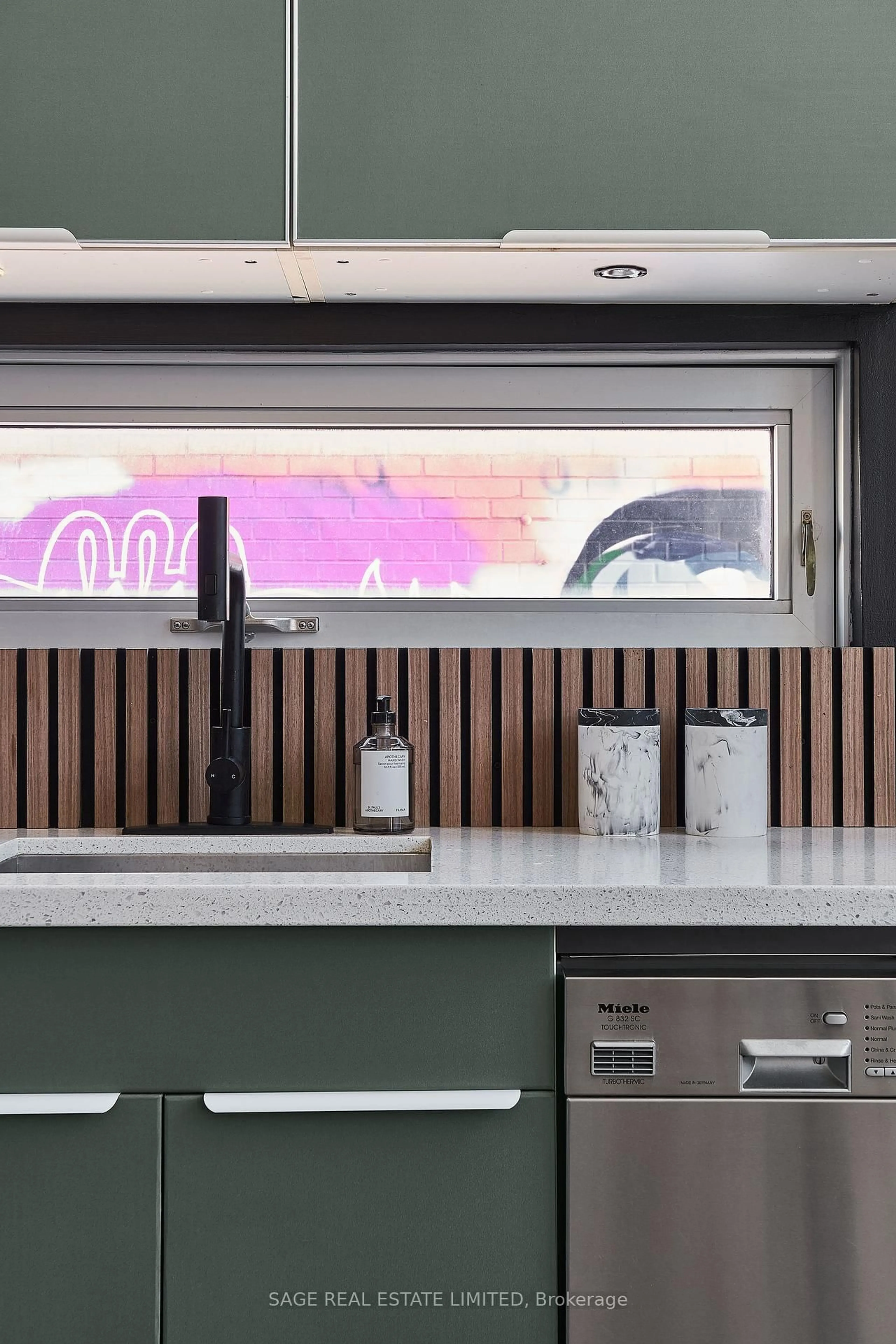 Contemporary kitchen, unknown for 348 Harbord St, Toronto Ontario M6G 1H4