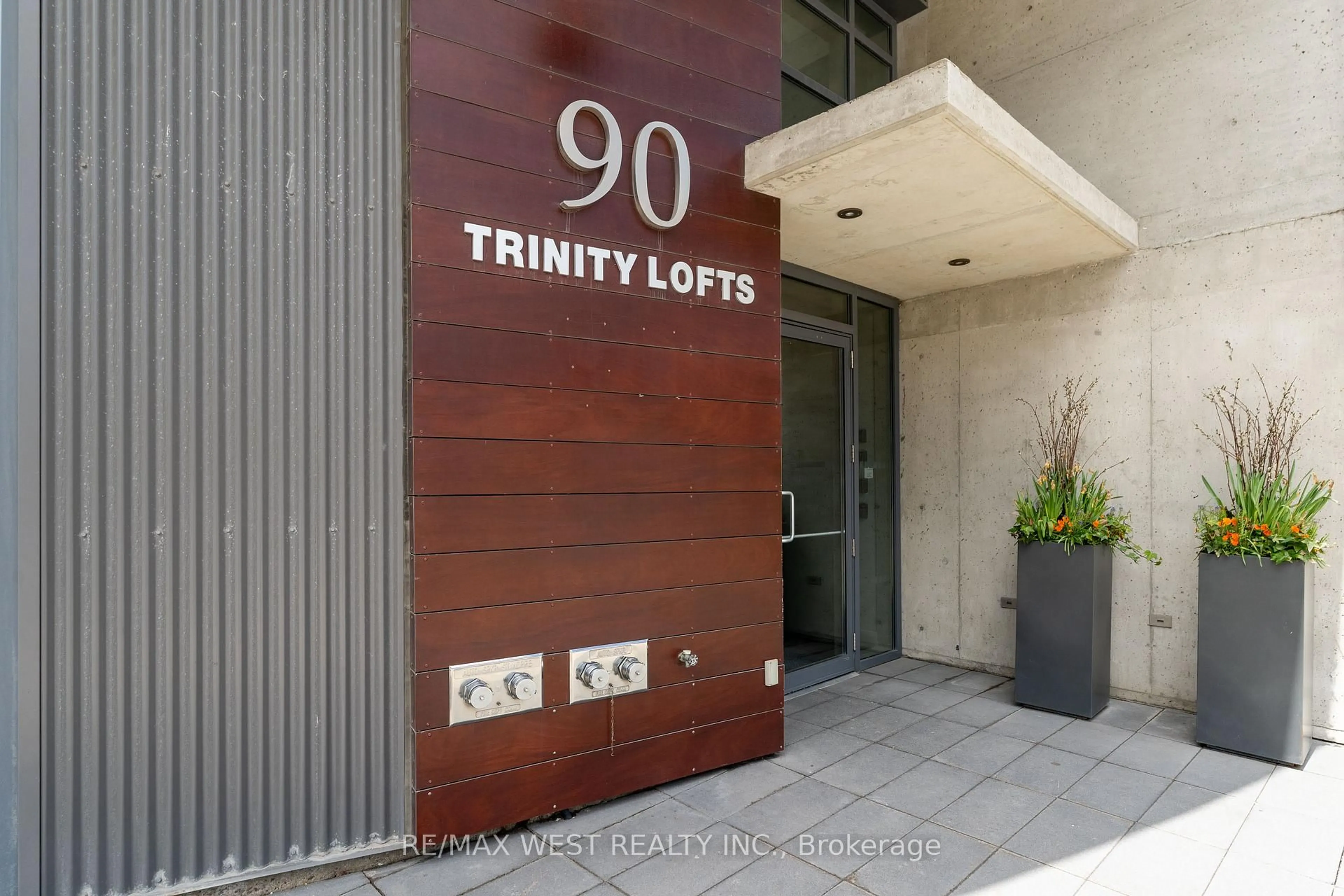 Lobby for 90 Trinity St #303, Toronto Ontario M5A 0E4