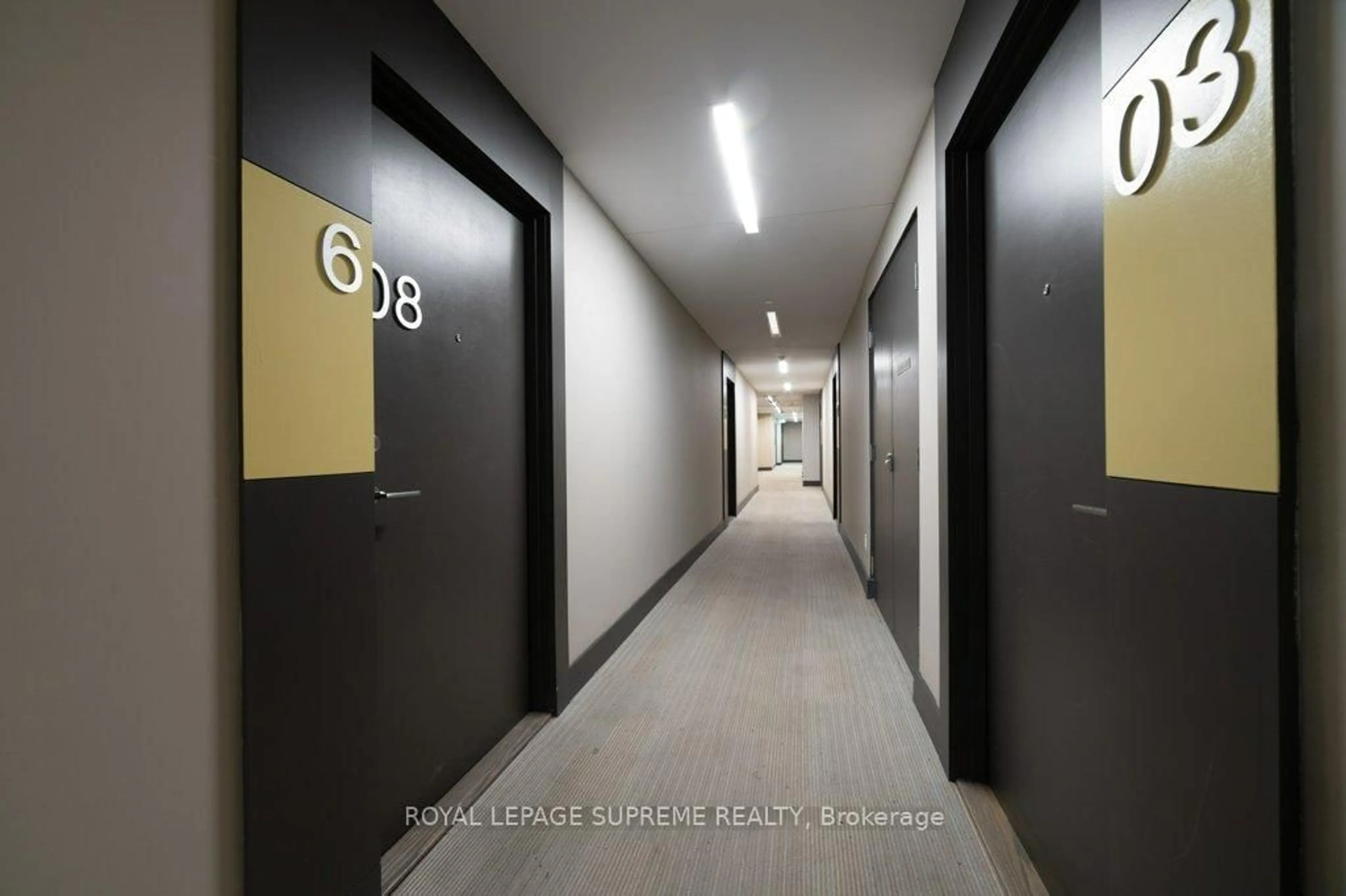 Indoor foyer for 68 Merton St #608, Toronto Ontario M4S 1A1
